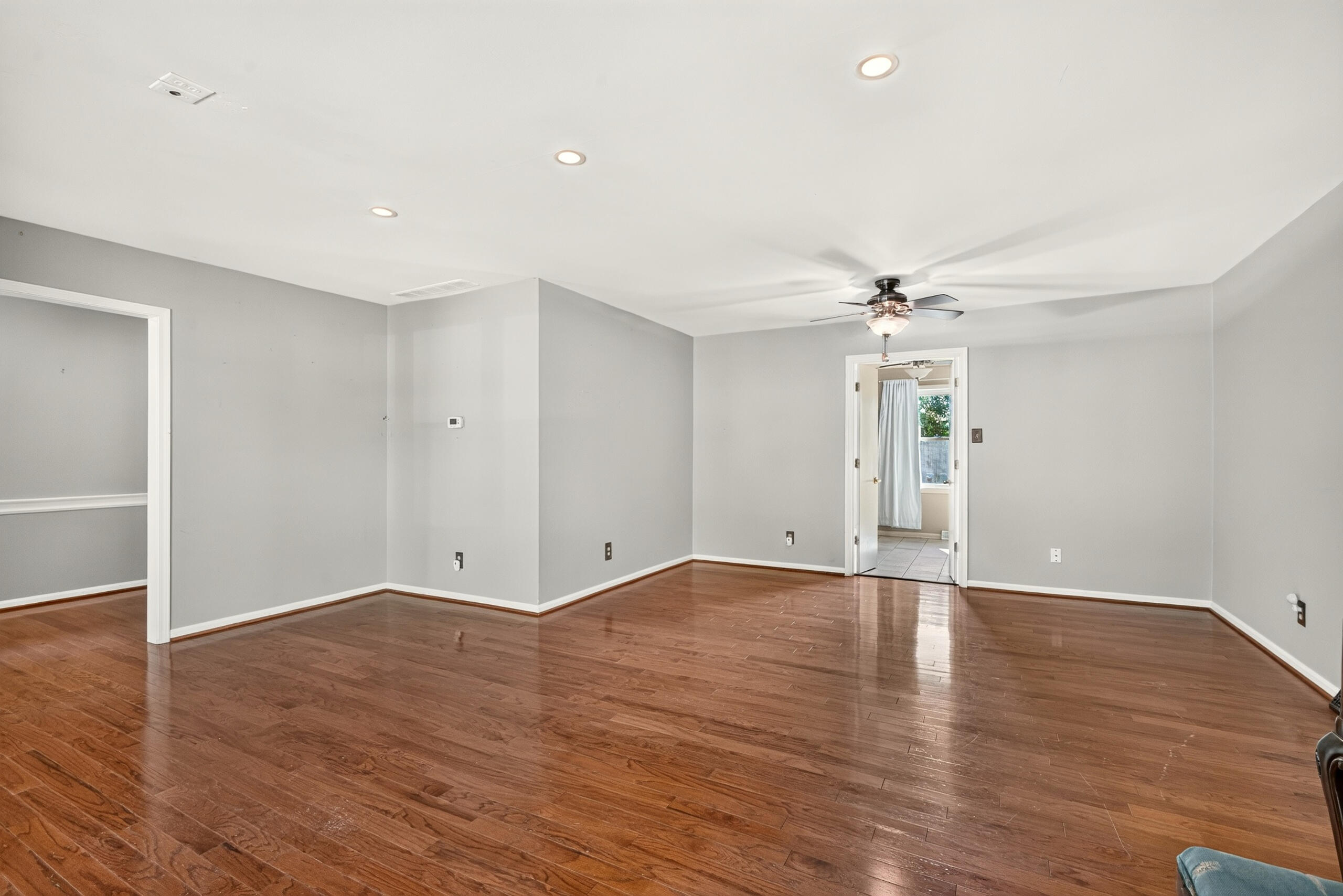 2120 Paige Court Property Photo 6