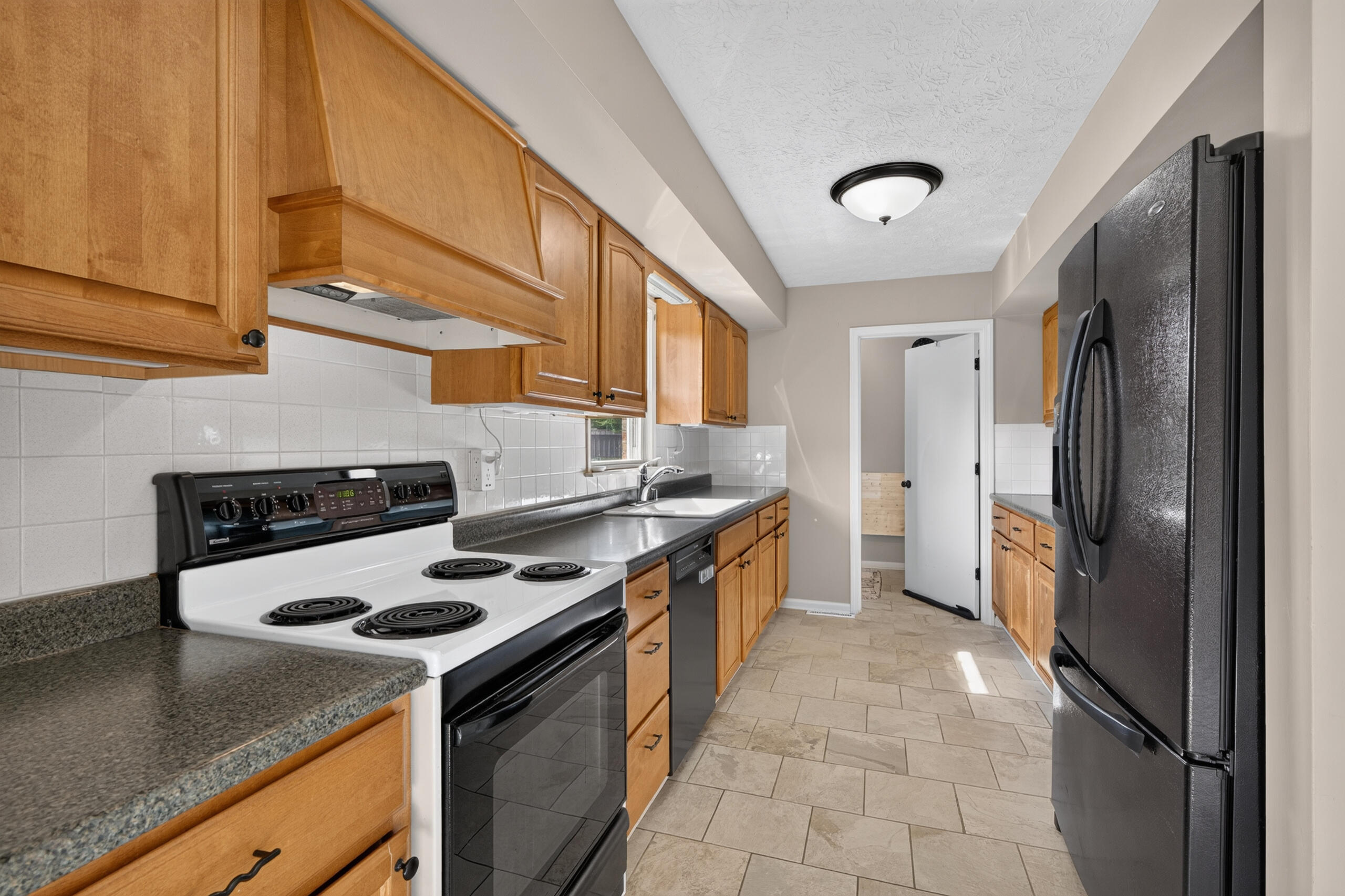 2120 Paige Court Property Photo 13