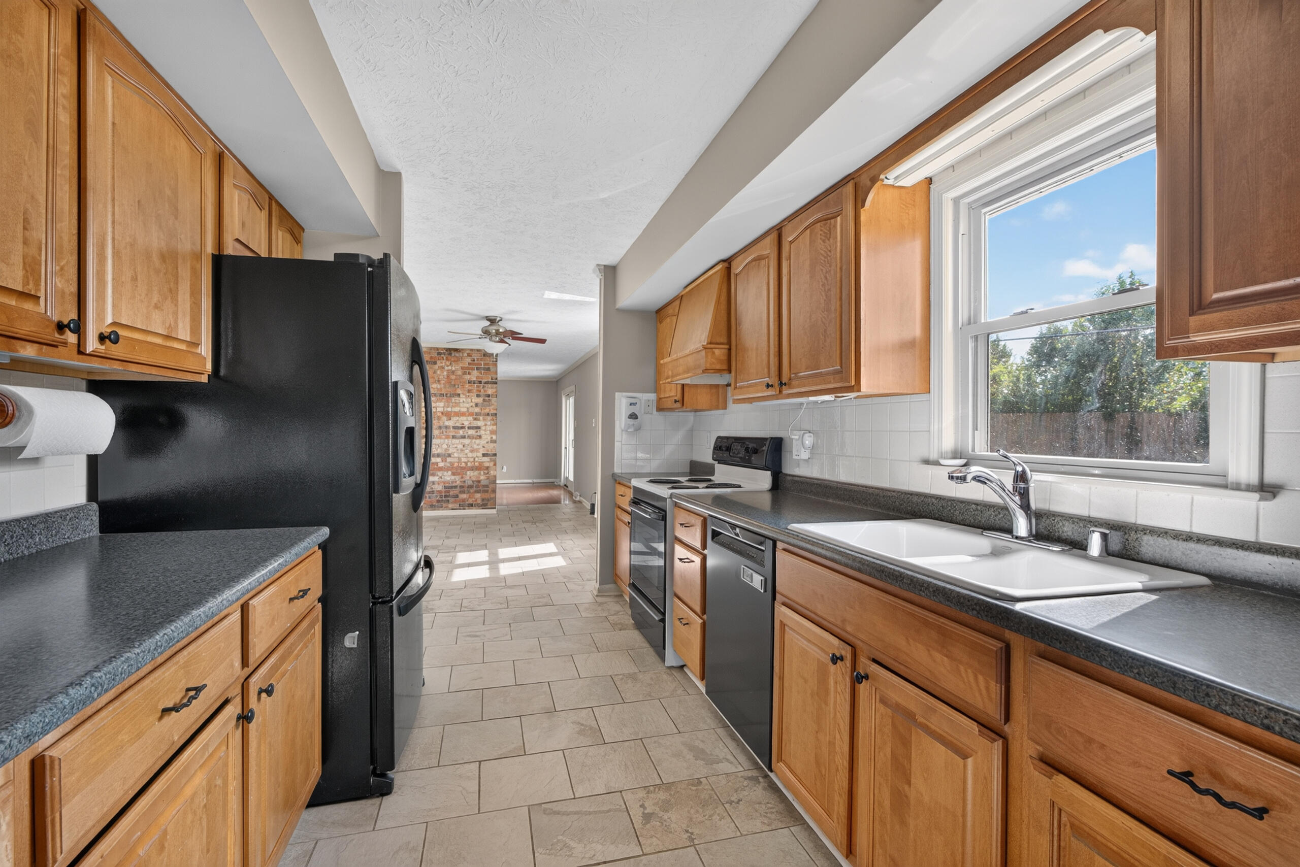 2120 Paige Court Property Photo 15