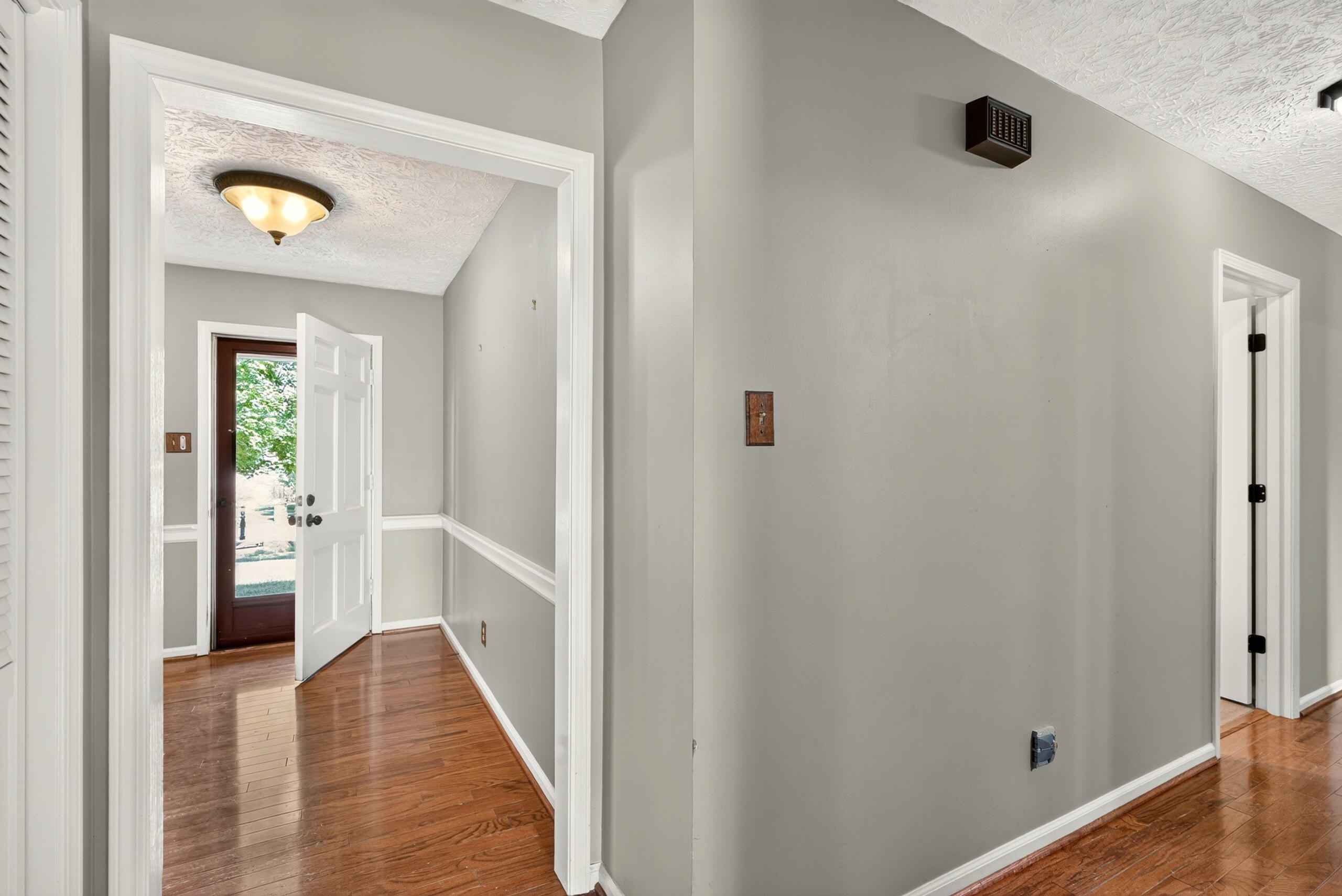 2120 Paige Court Property Photo 17