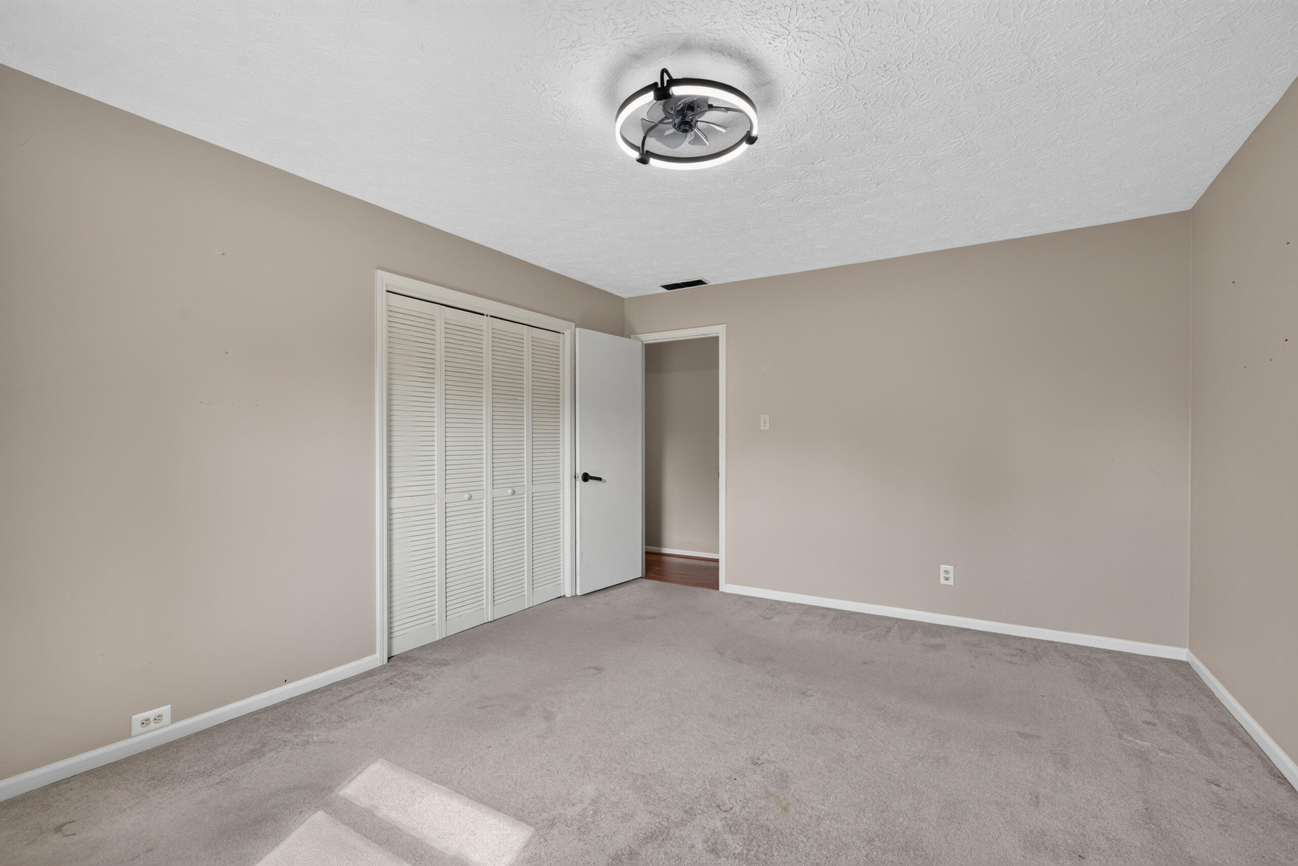 2120 Paige Court Property Photo 19