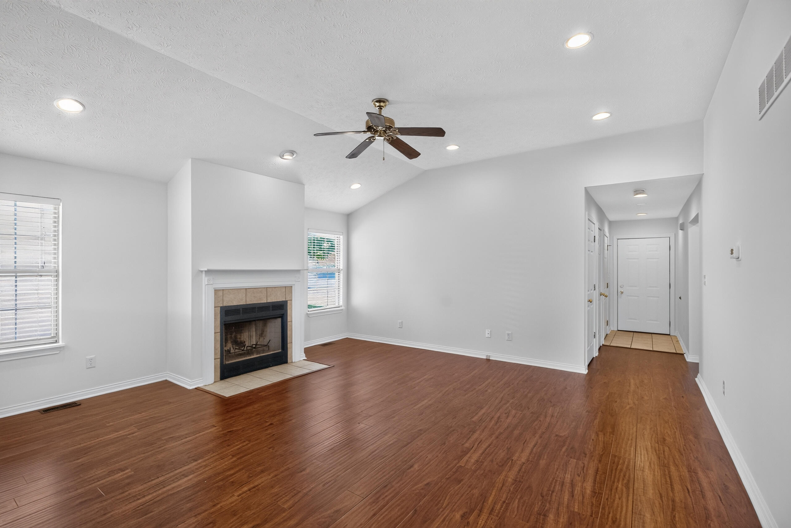 3253 Royal Troon Road Property Photo 5