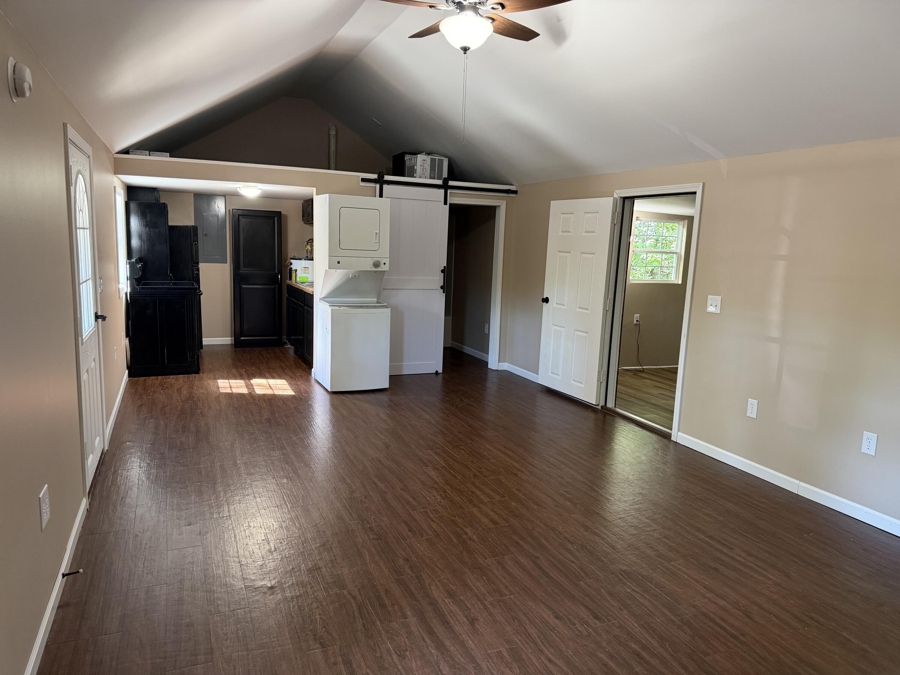 420 Paradise Road Property Photo 3