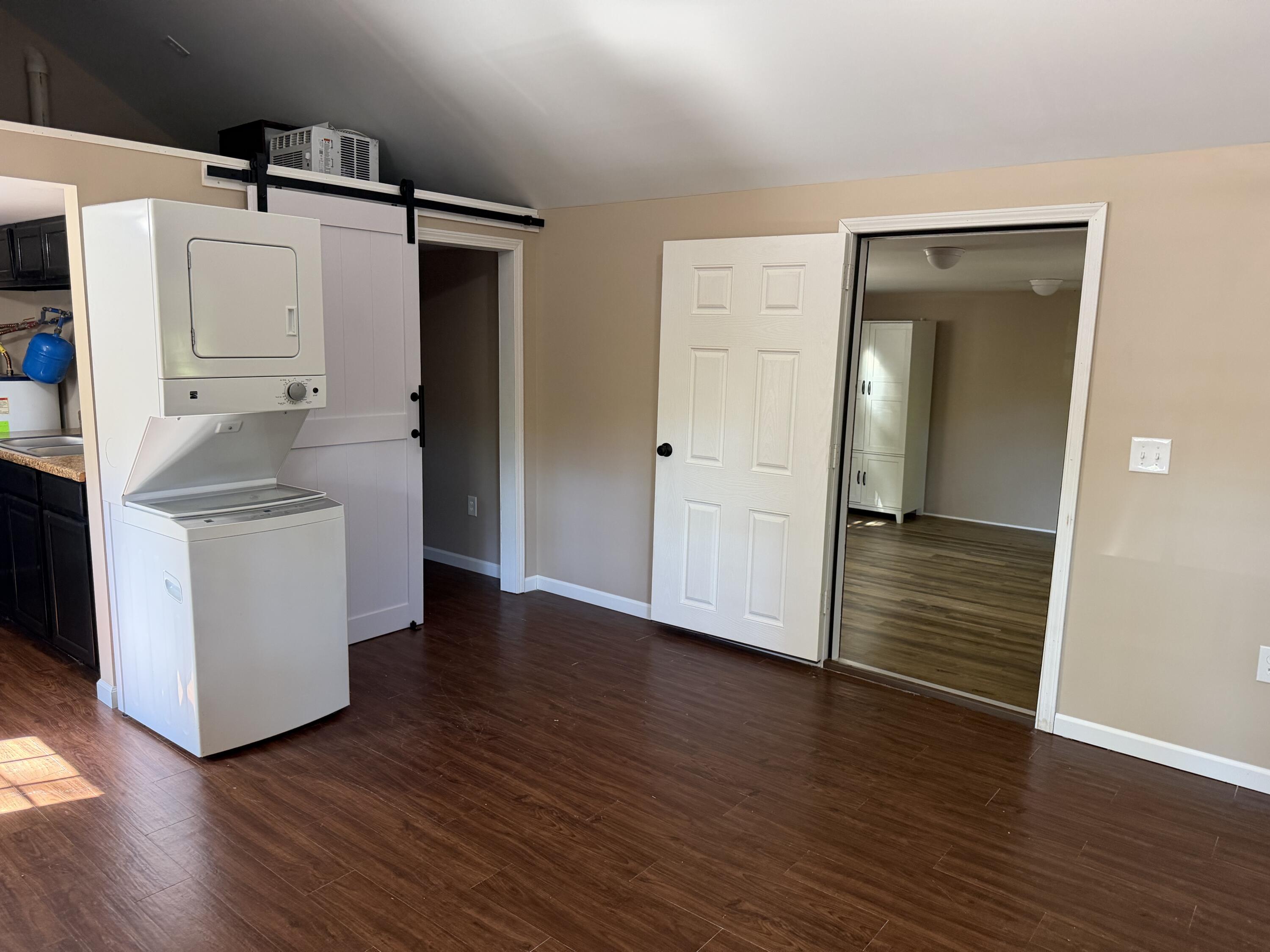 420 Paradise Road Property Photo 4