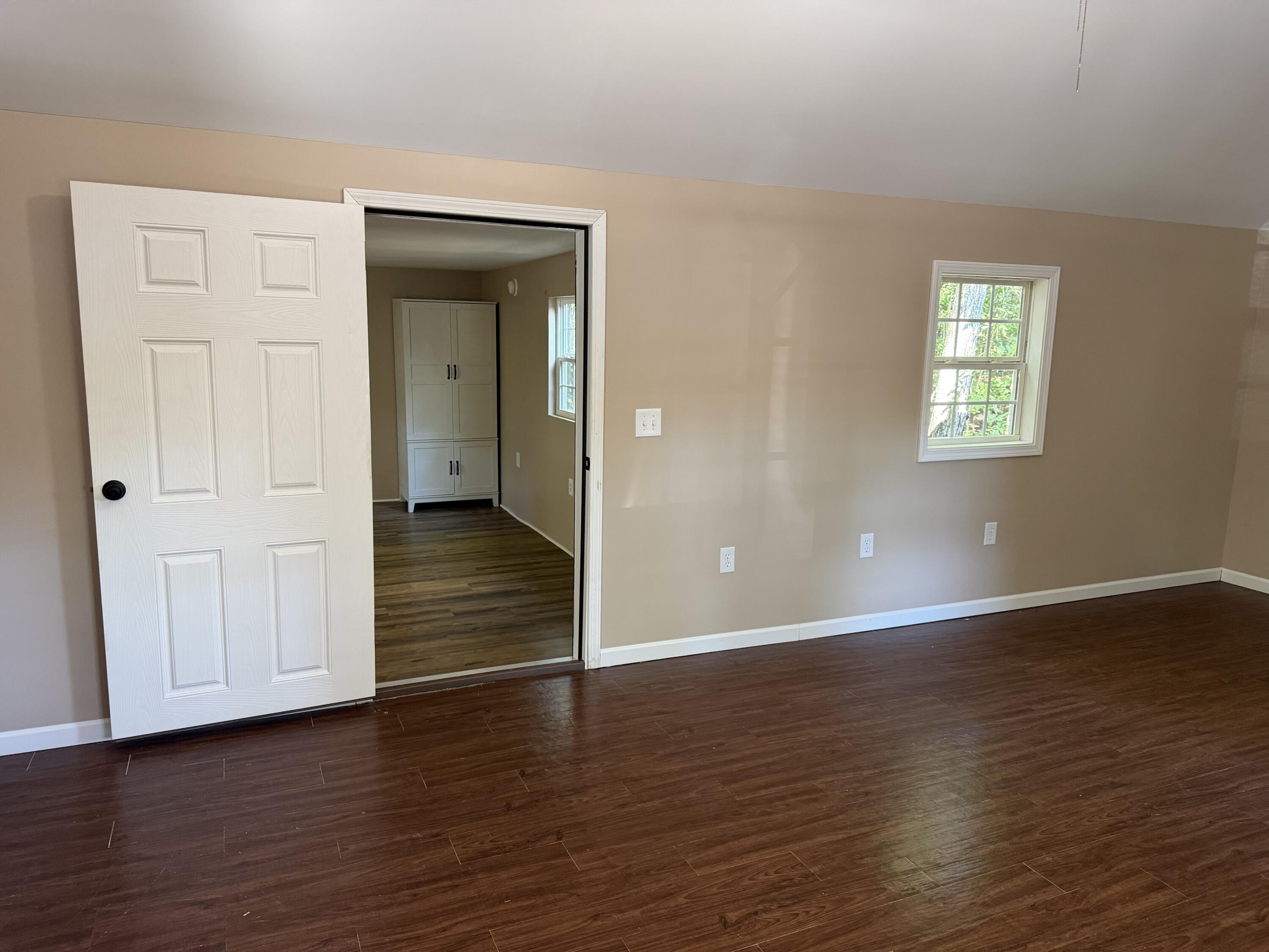 420 Paradise Road Property Photo 7