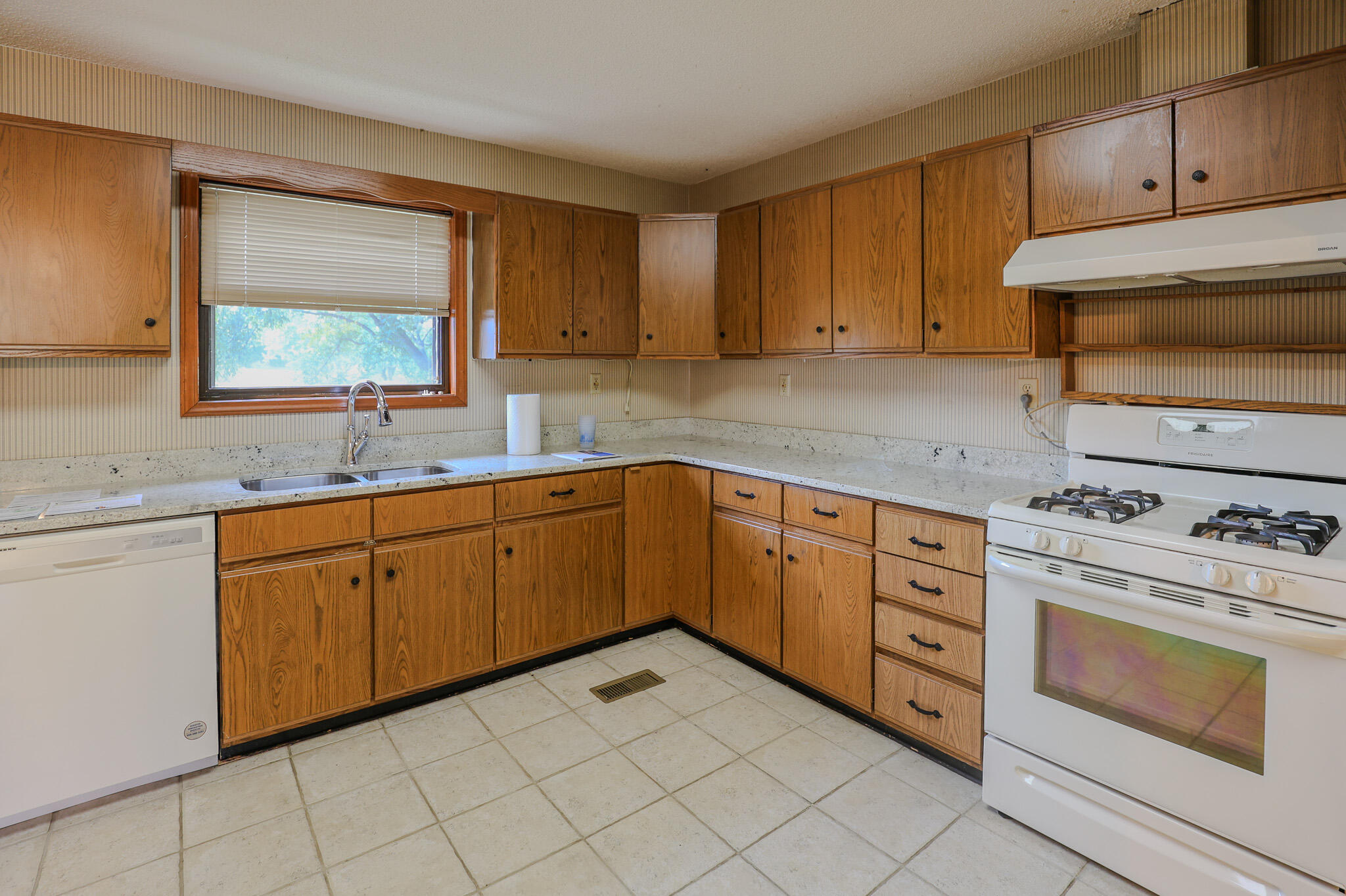 91 Thorn Road Property Photo 7