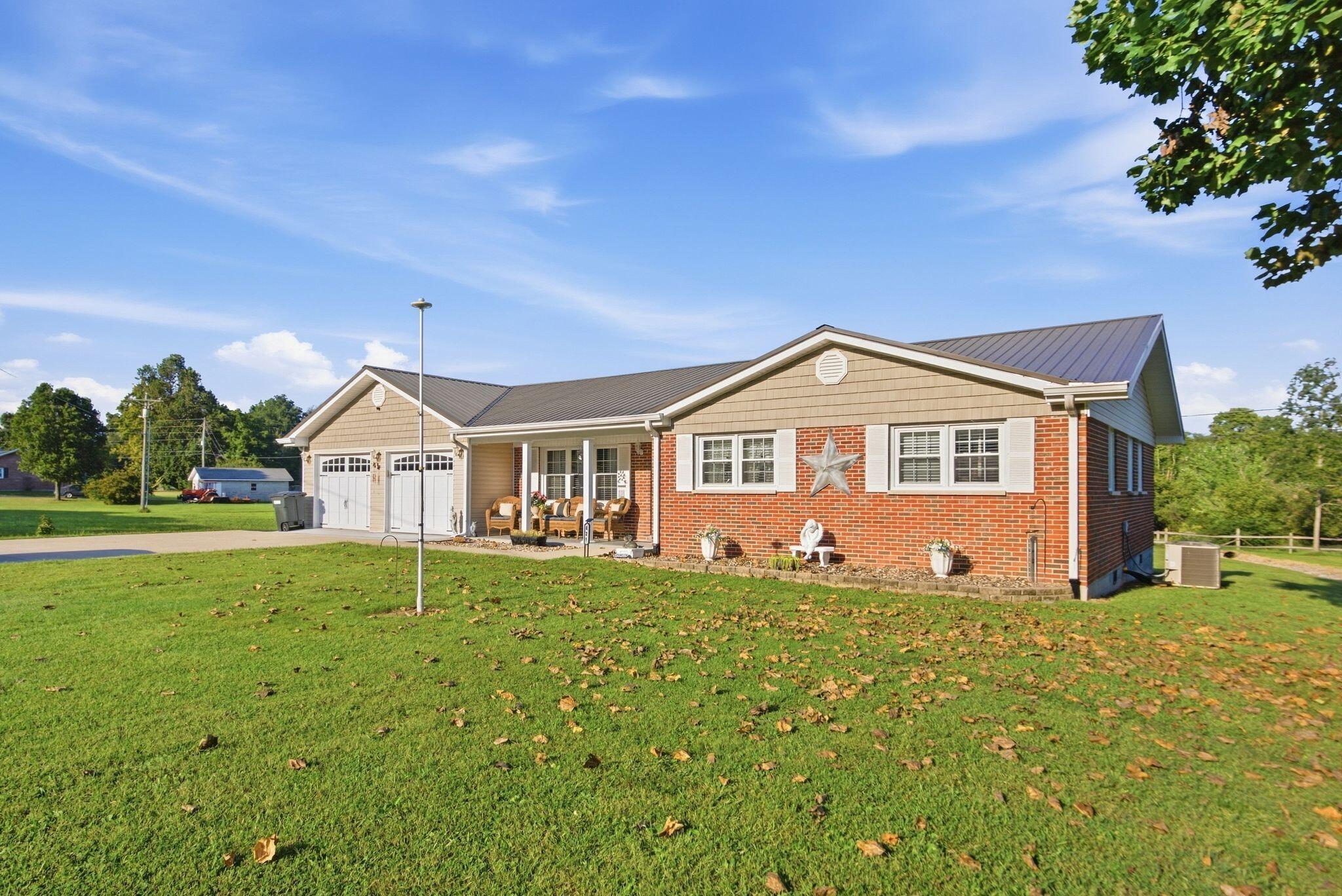 621 Copper Creek Road Property Photo 4