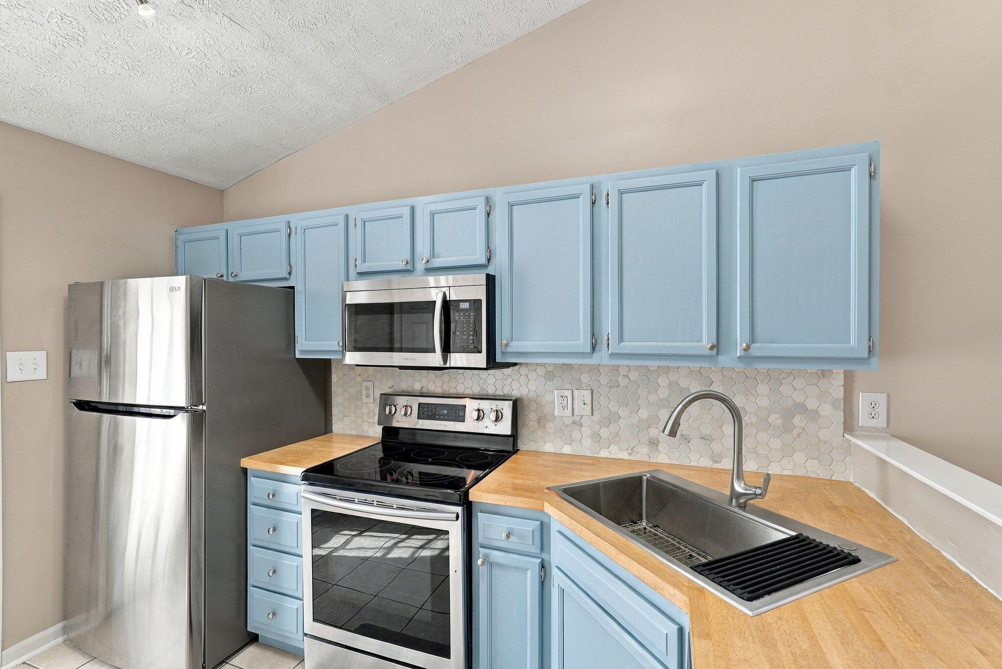 4796 Moss Creek Dr Drive Property Photo 12