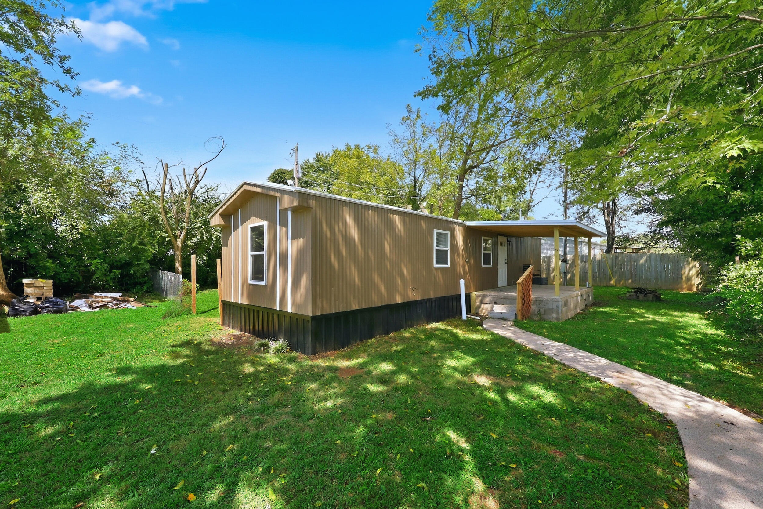161 Cool Breeze Drive 55 Property Photo 1