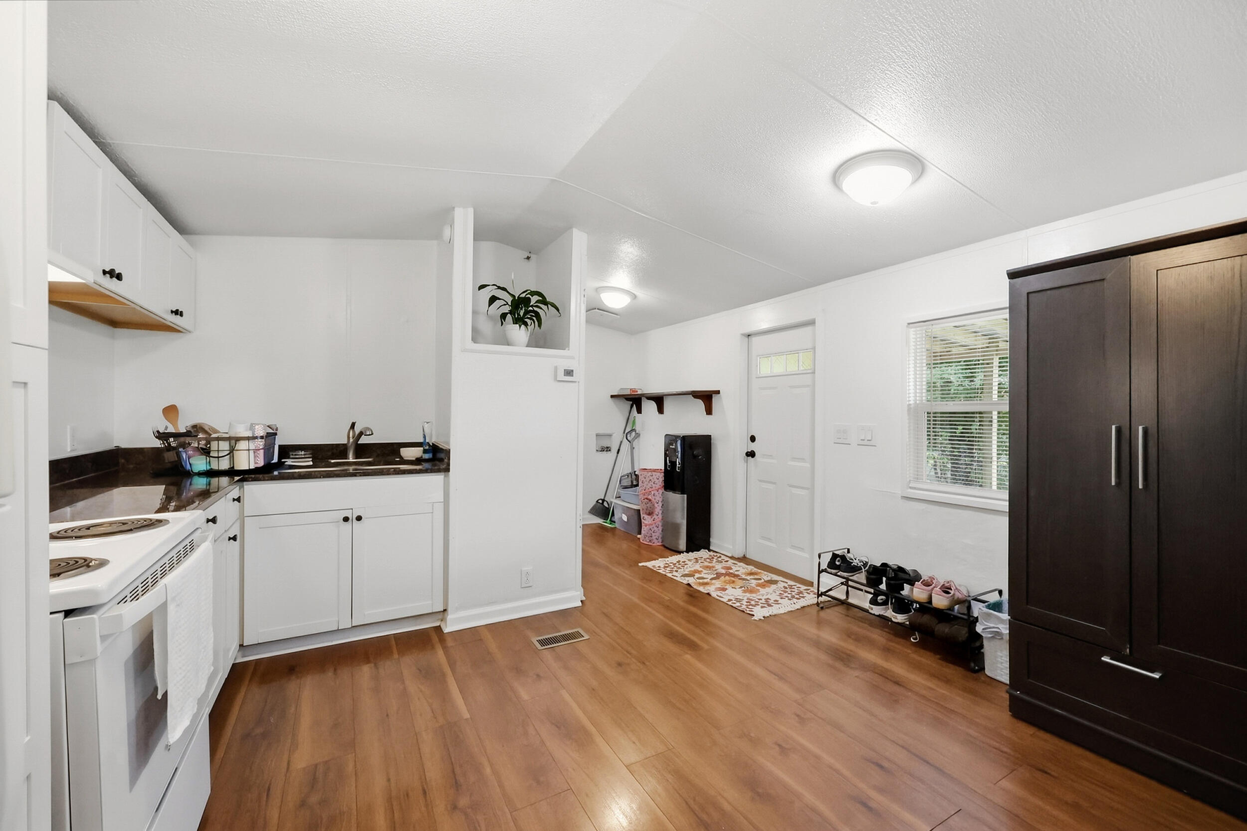 161 Cool Breeze Drive 55 Property Photo 10