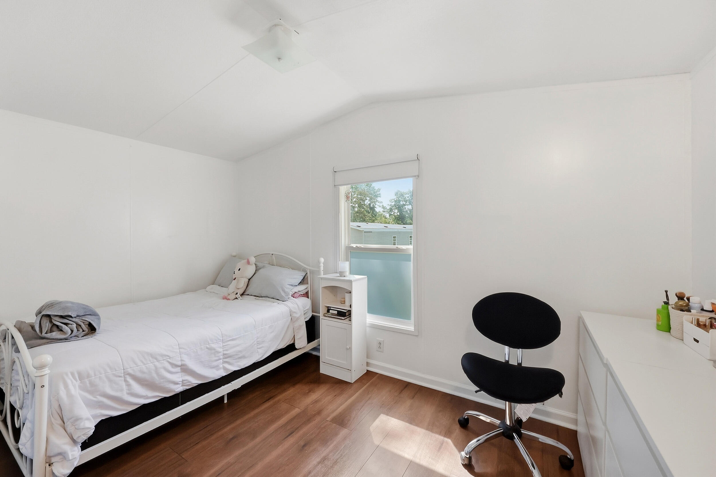 161 Cool Breeze Drive 55 Property Photo 14