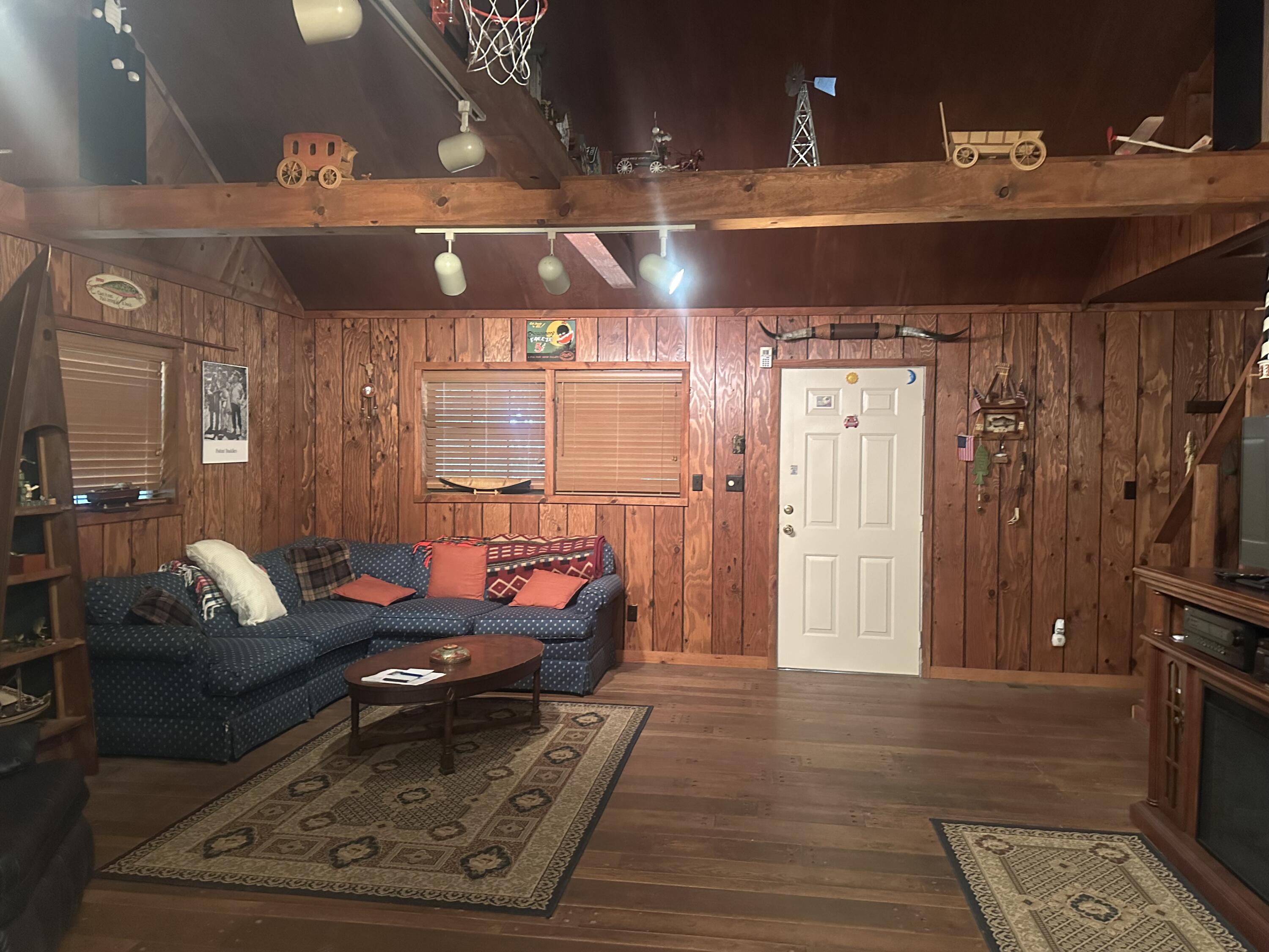 300 Boulder Drive Property Photo 11