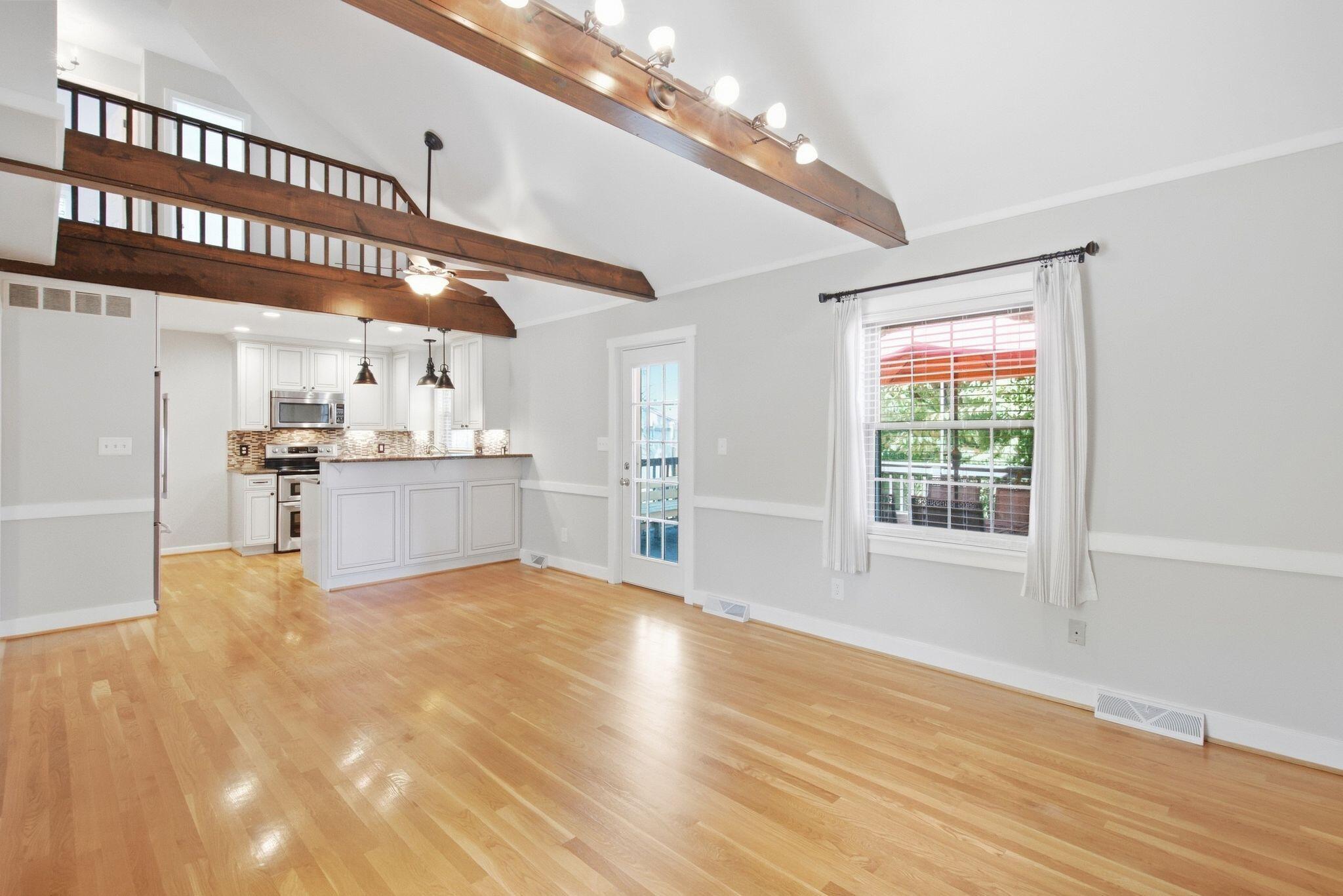 3821 Bay Meadows Court Property Photo 15