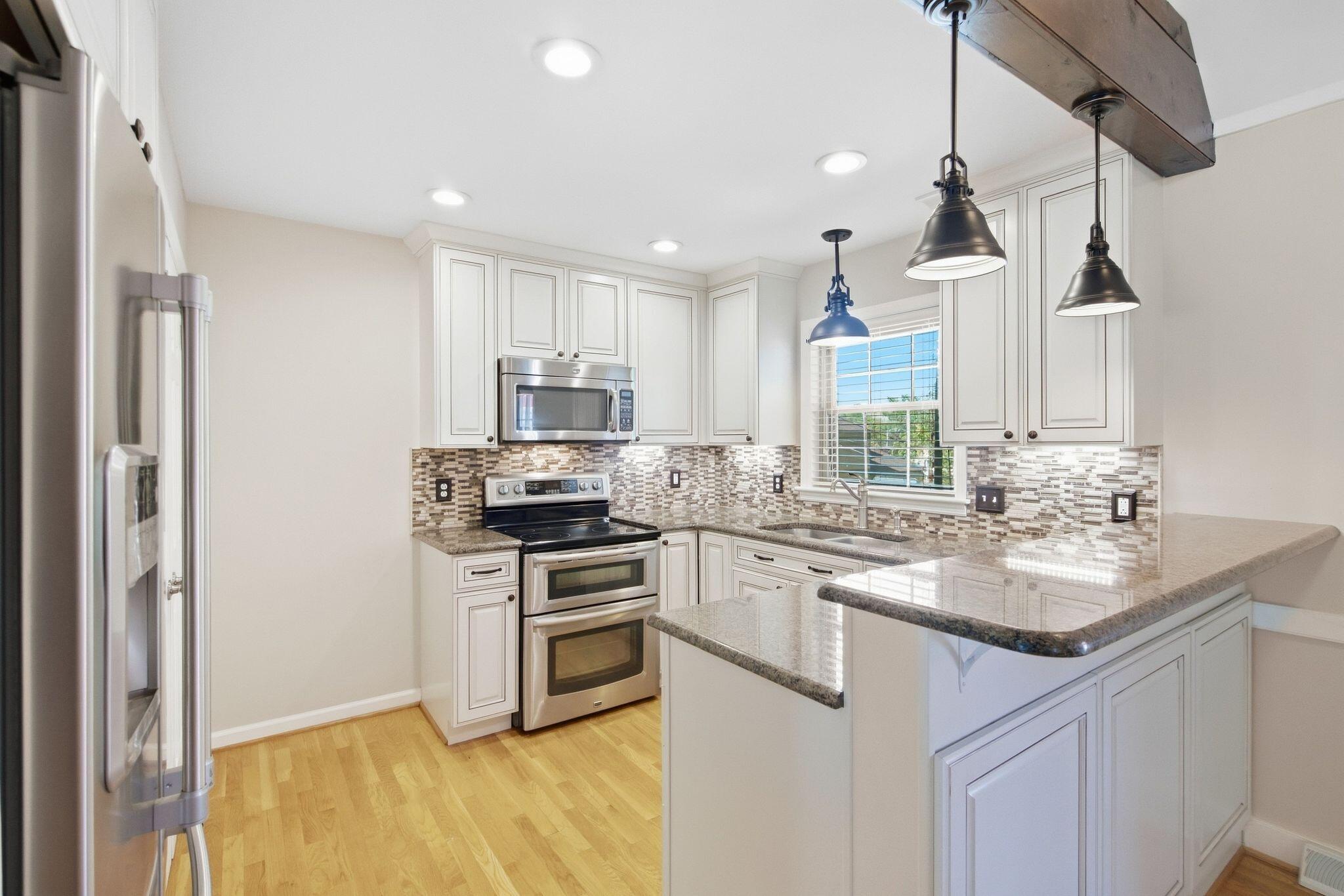 3821 Bay Meadows Court Property Photo 17