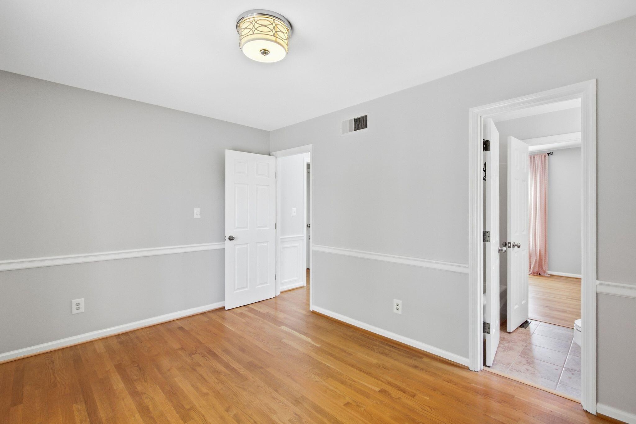 3821 Bay Meadows Court Property Photo 28