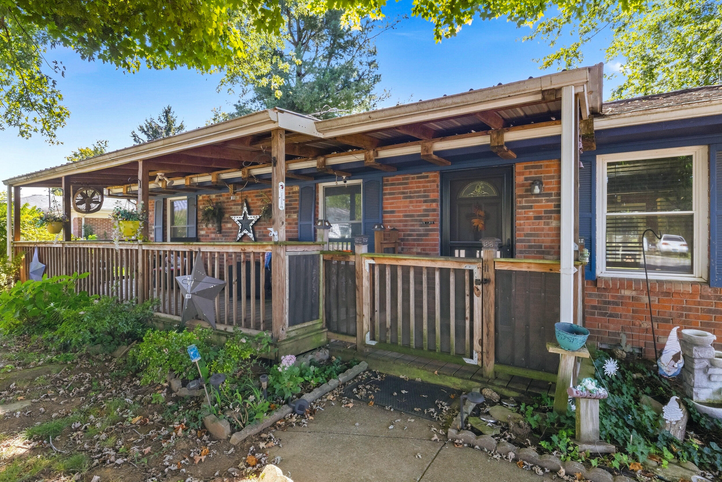184 Airport Road Property Photo 3