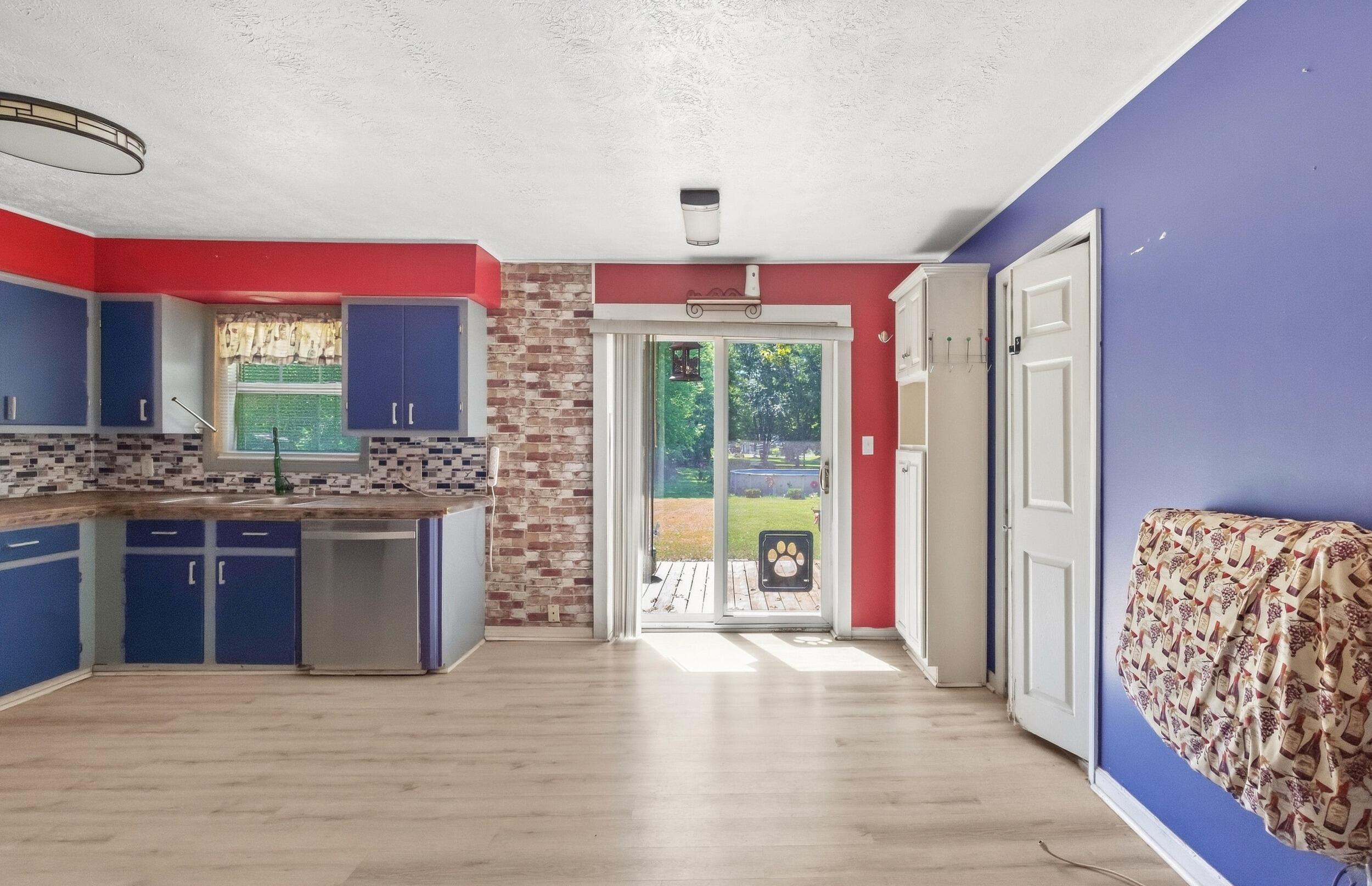 184 Airport Road Property Photo 7