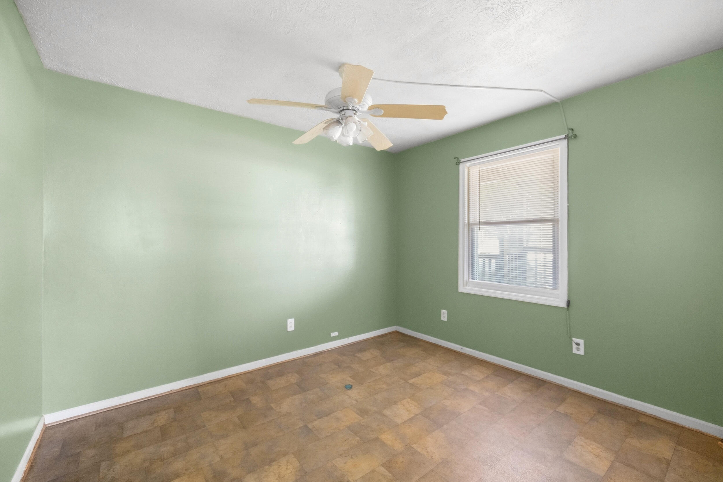 184 Airport Road Property Photo 17