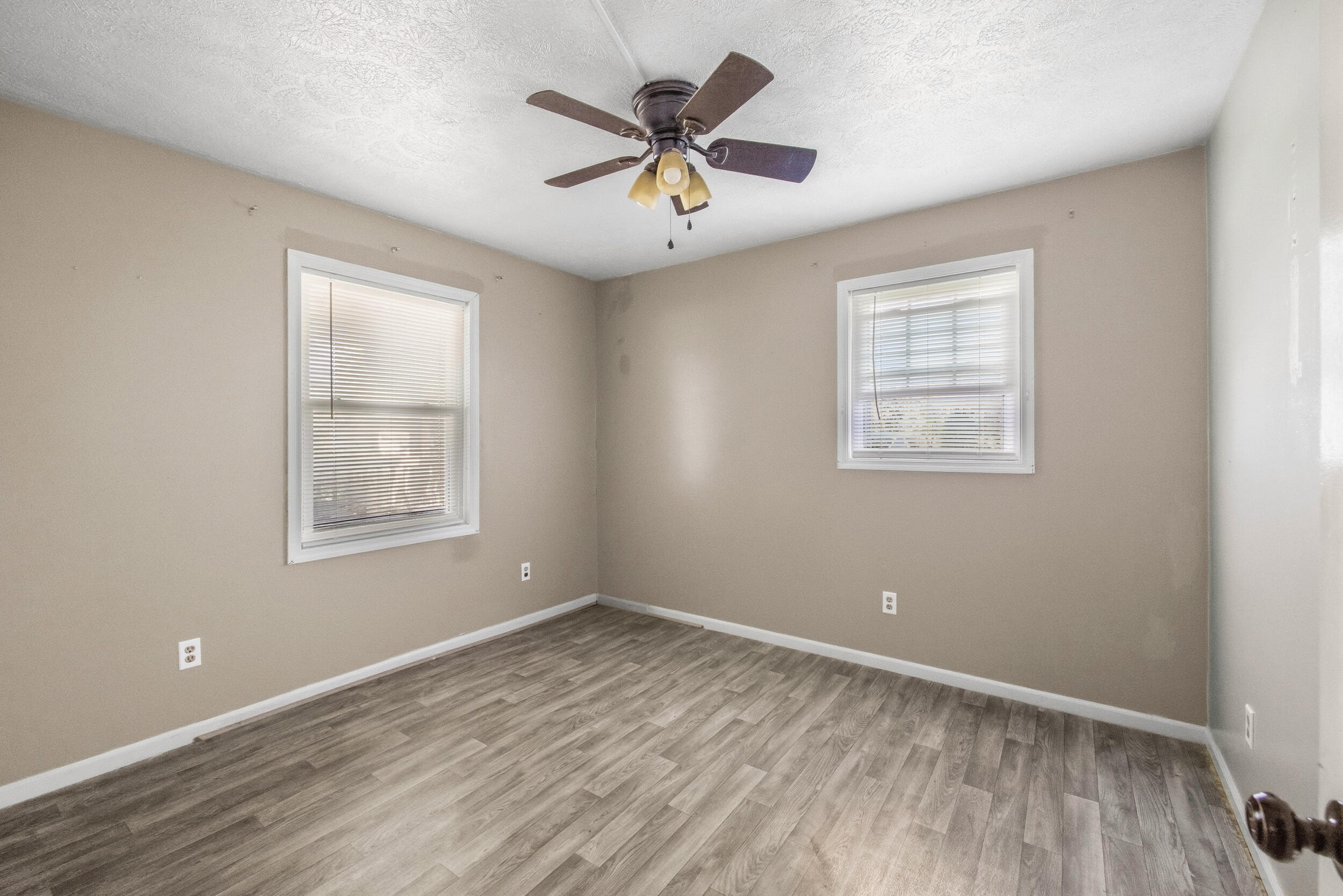 184 Airport Road Property Photo 18