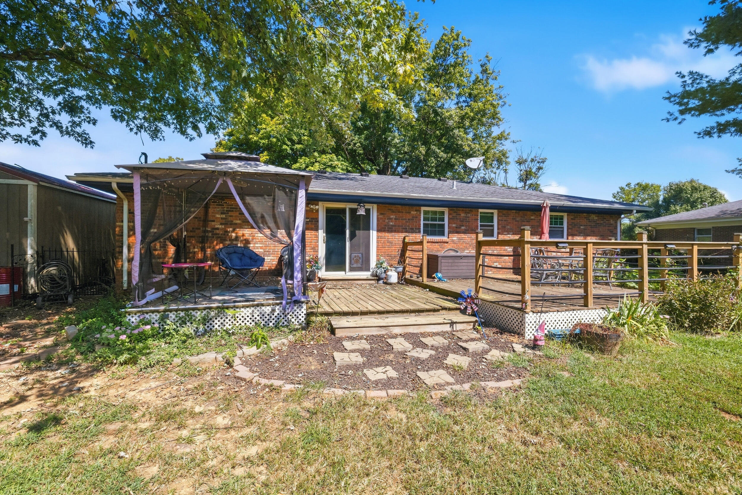 184 Airport Road Property Photo 23