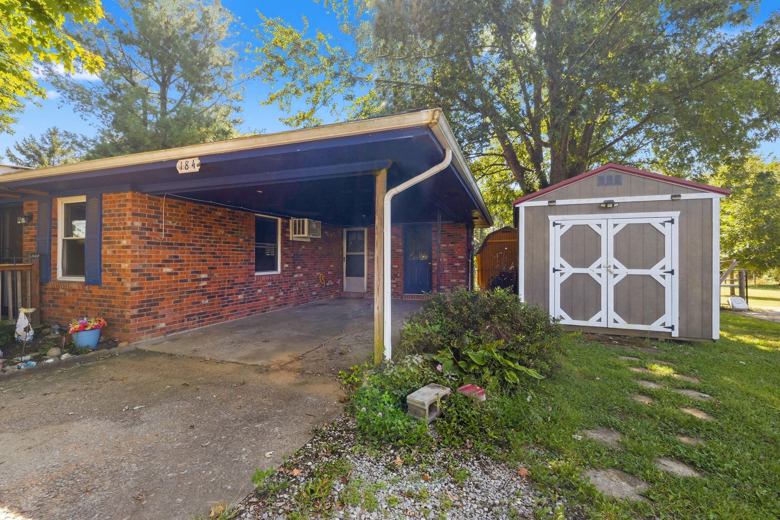 184 Airport Road Property Photo 26
