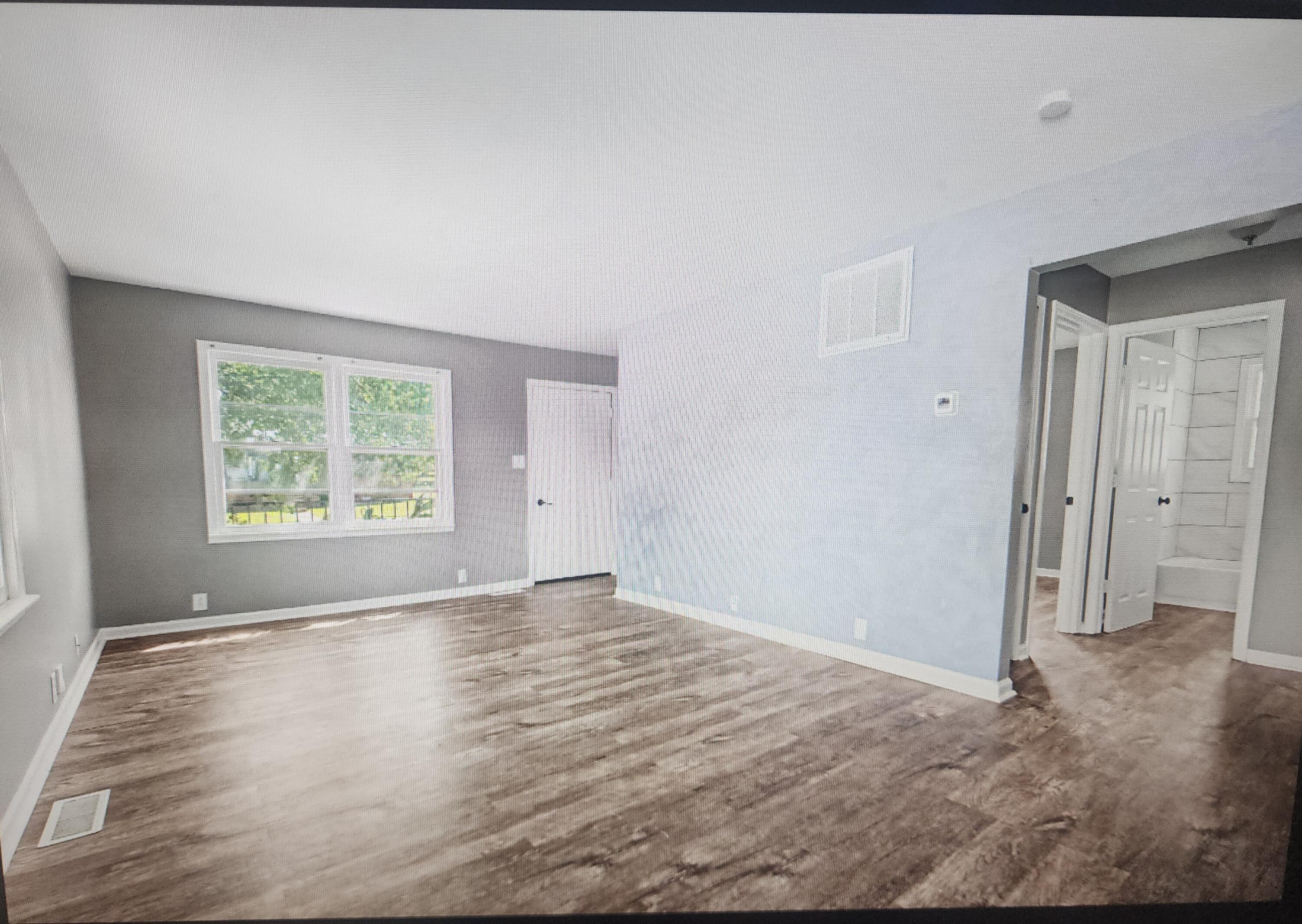 301 S Campbell Street Property Photo 9