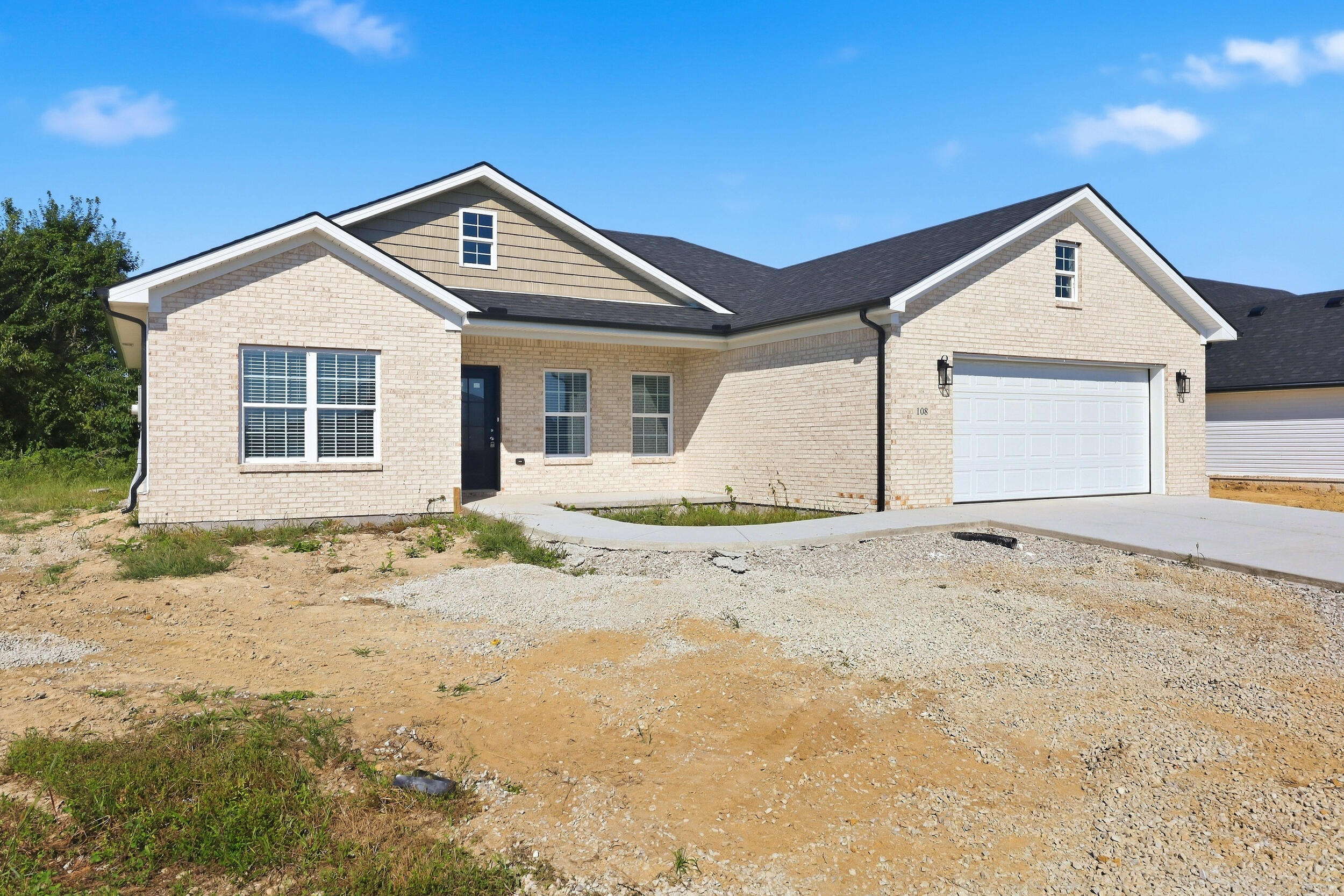 108 Choctaw Trail Property Photo 2