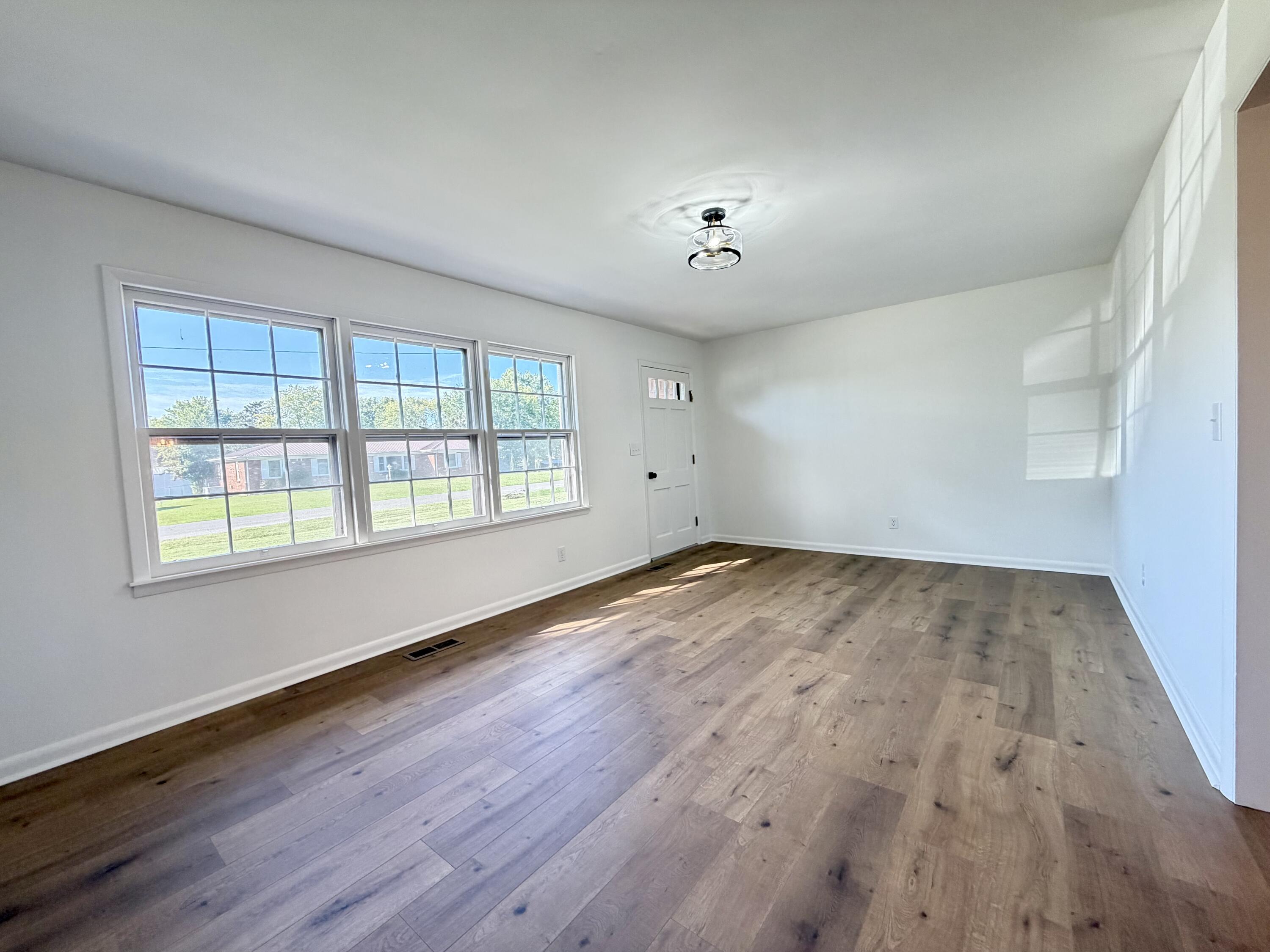 118 Glendale Drive Property Photo 13