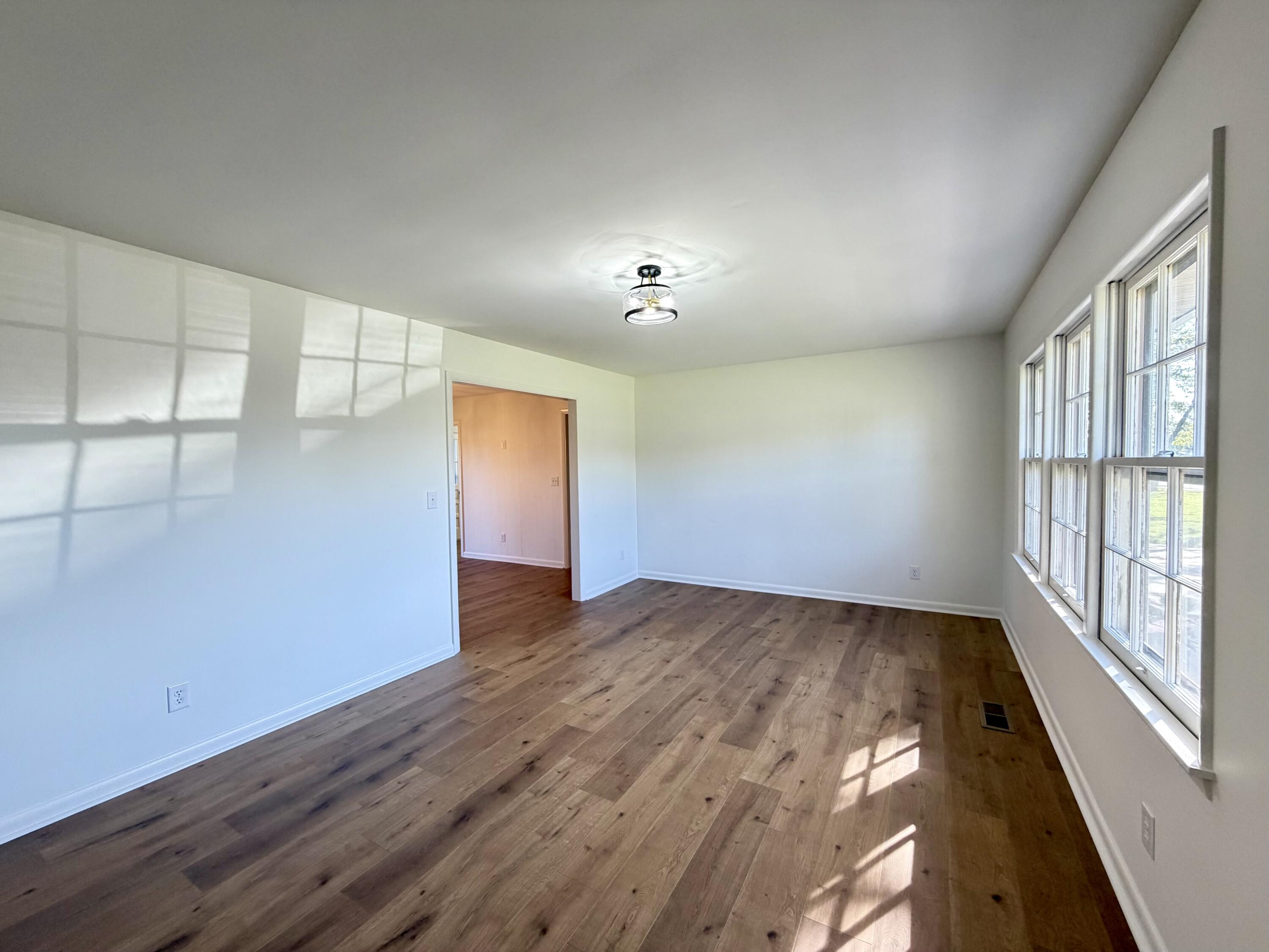 118 Glendale Drive Property Photo 14