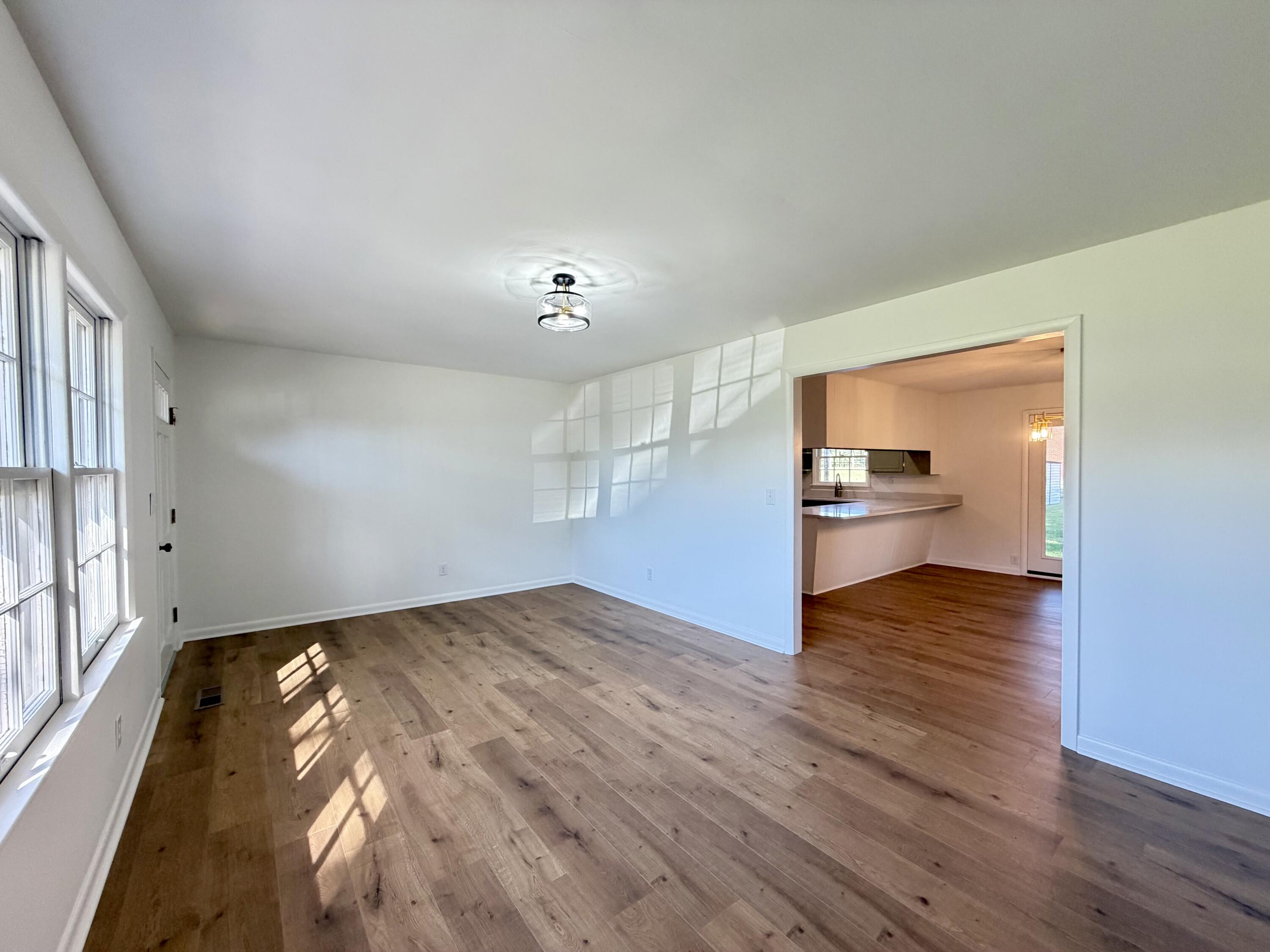 118 Glendale Drive Property Photo 15