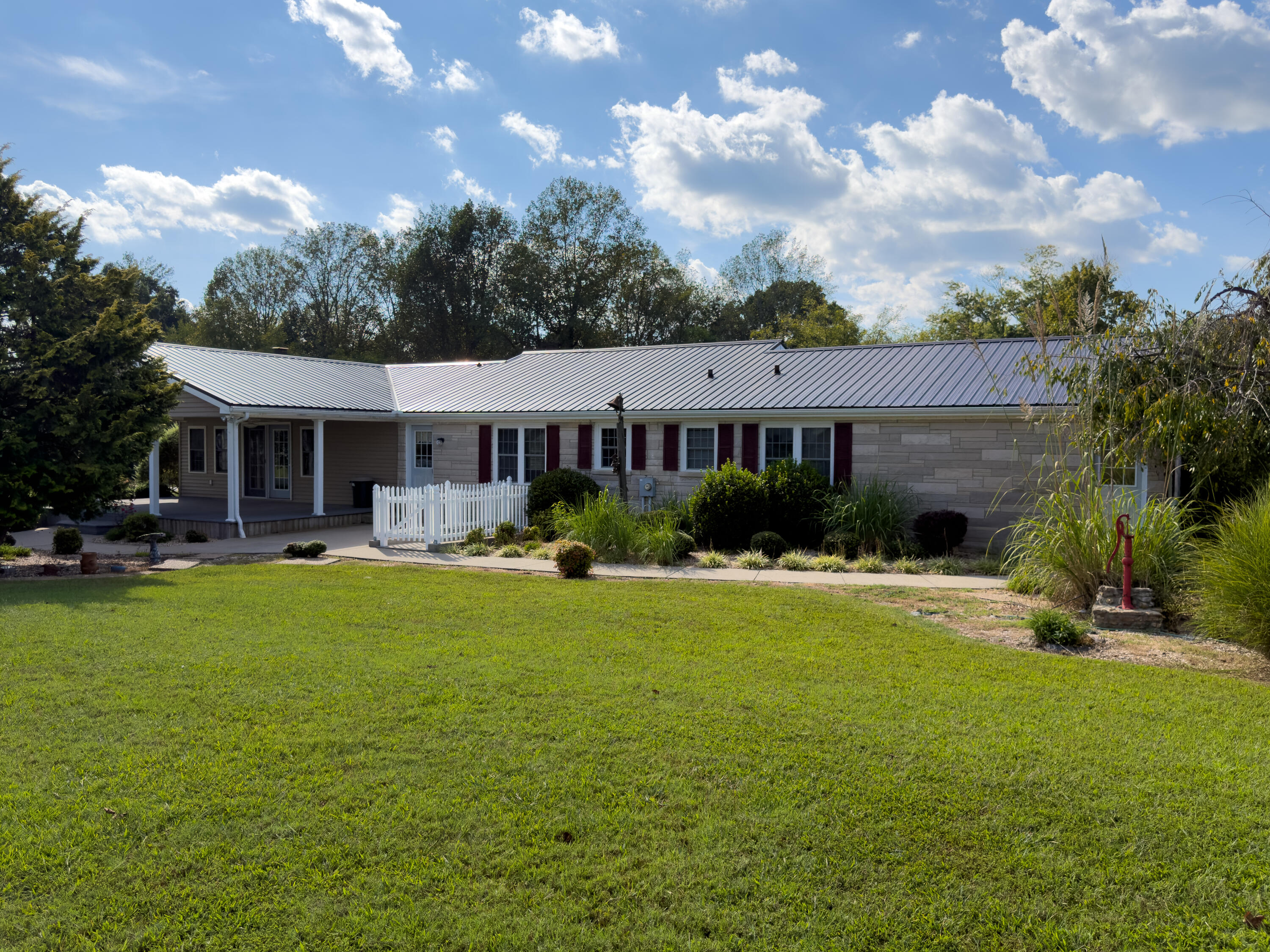 1541 Kentucky 206 Property Photo 6