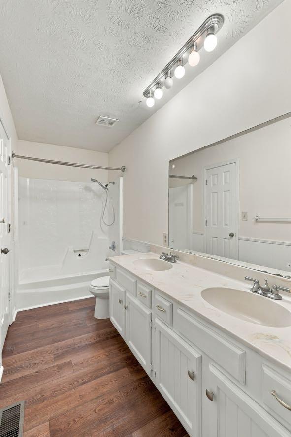 312 Anita Drive Property Photo 8