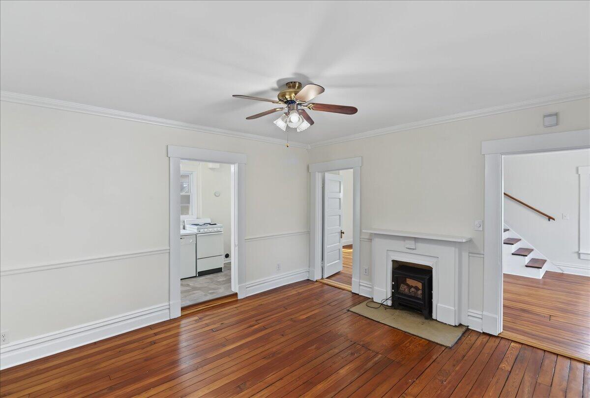 503 W Broadway Street Property Photo 11