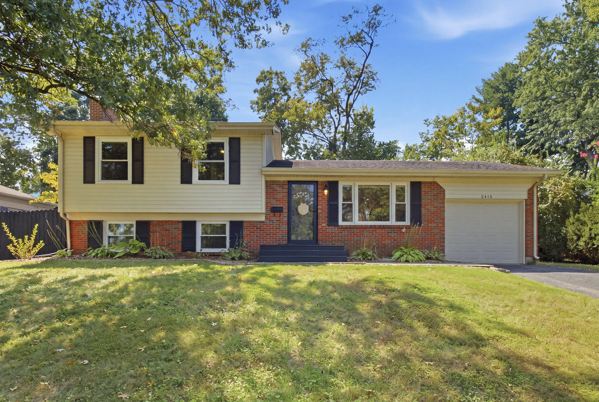 2415 Heather Way Property Photo