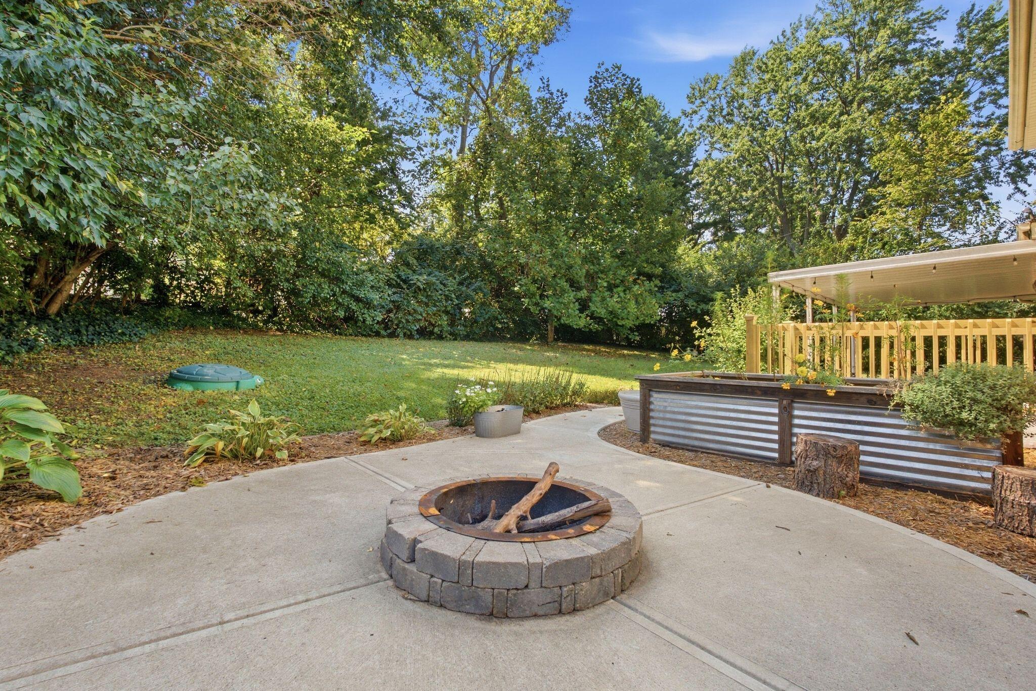 2415 Heather Way Property Photo 37