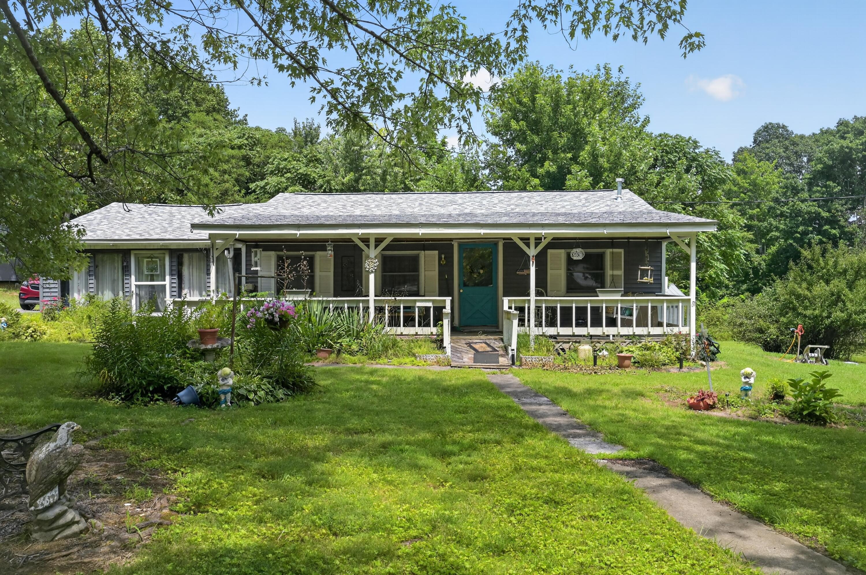 12736 Peonia Road Property Photo 1