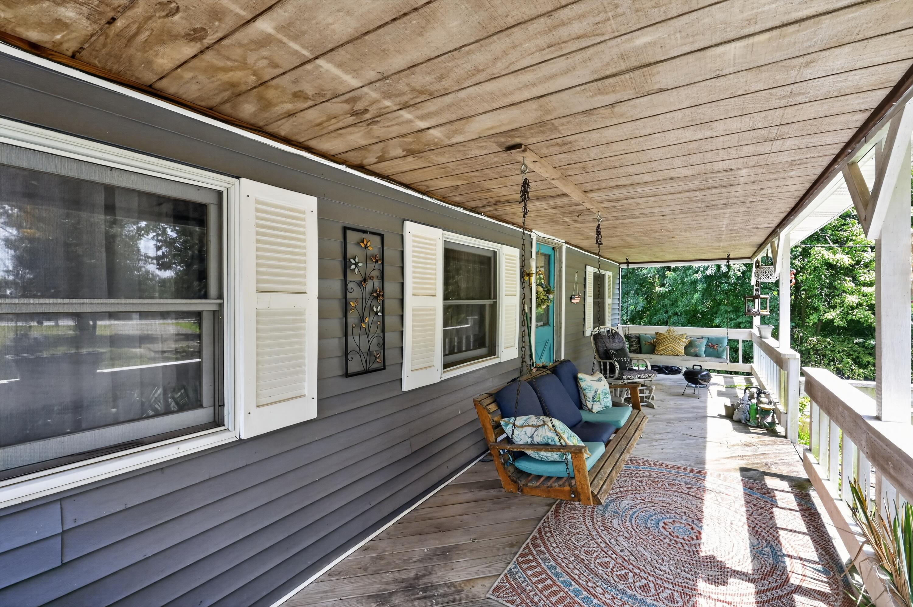 12736 Peonia Road Property Photo 8