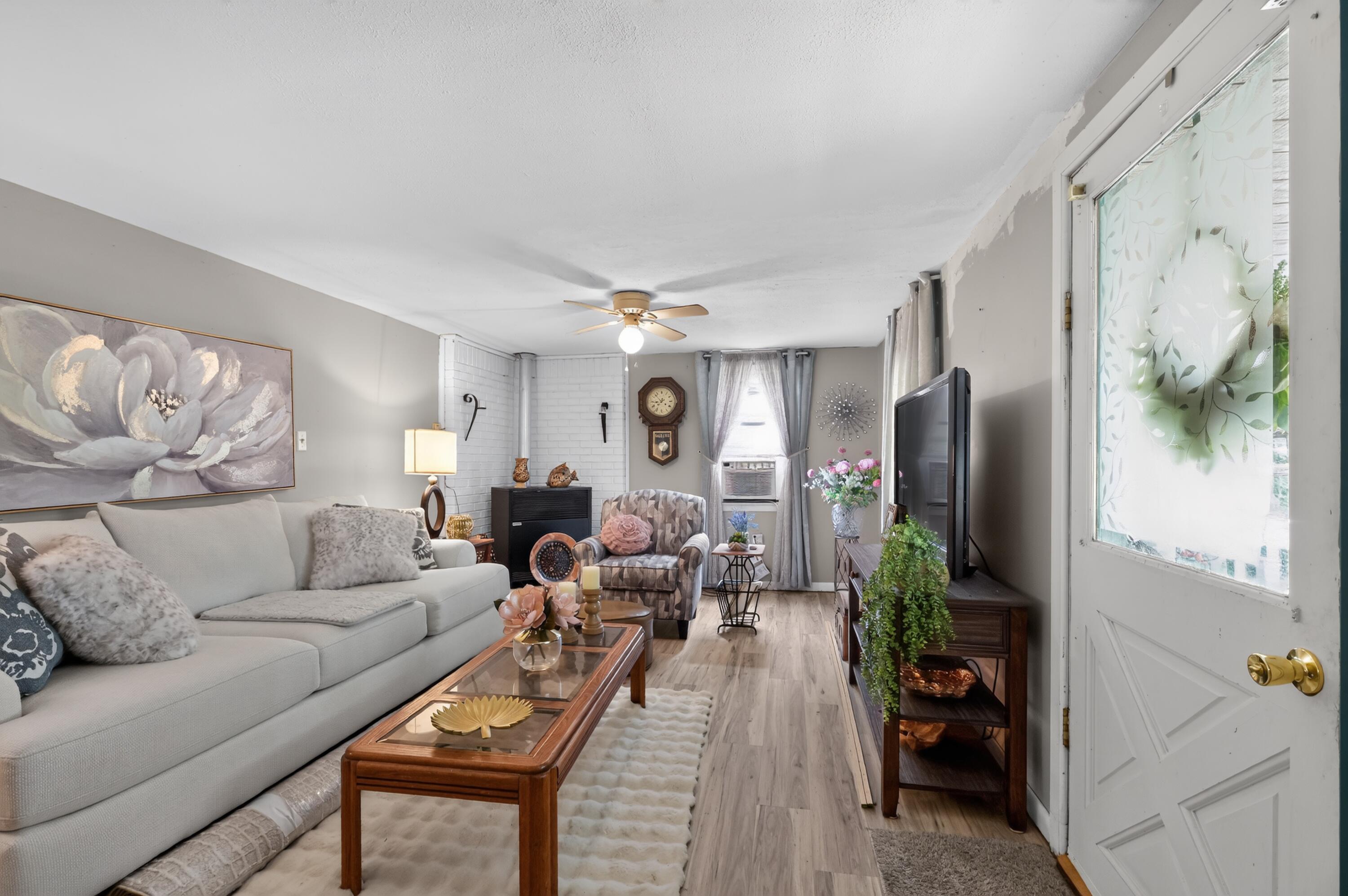 12736 Peonia Road Property Photo 15