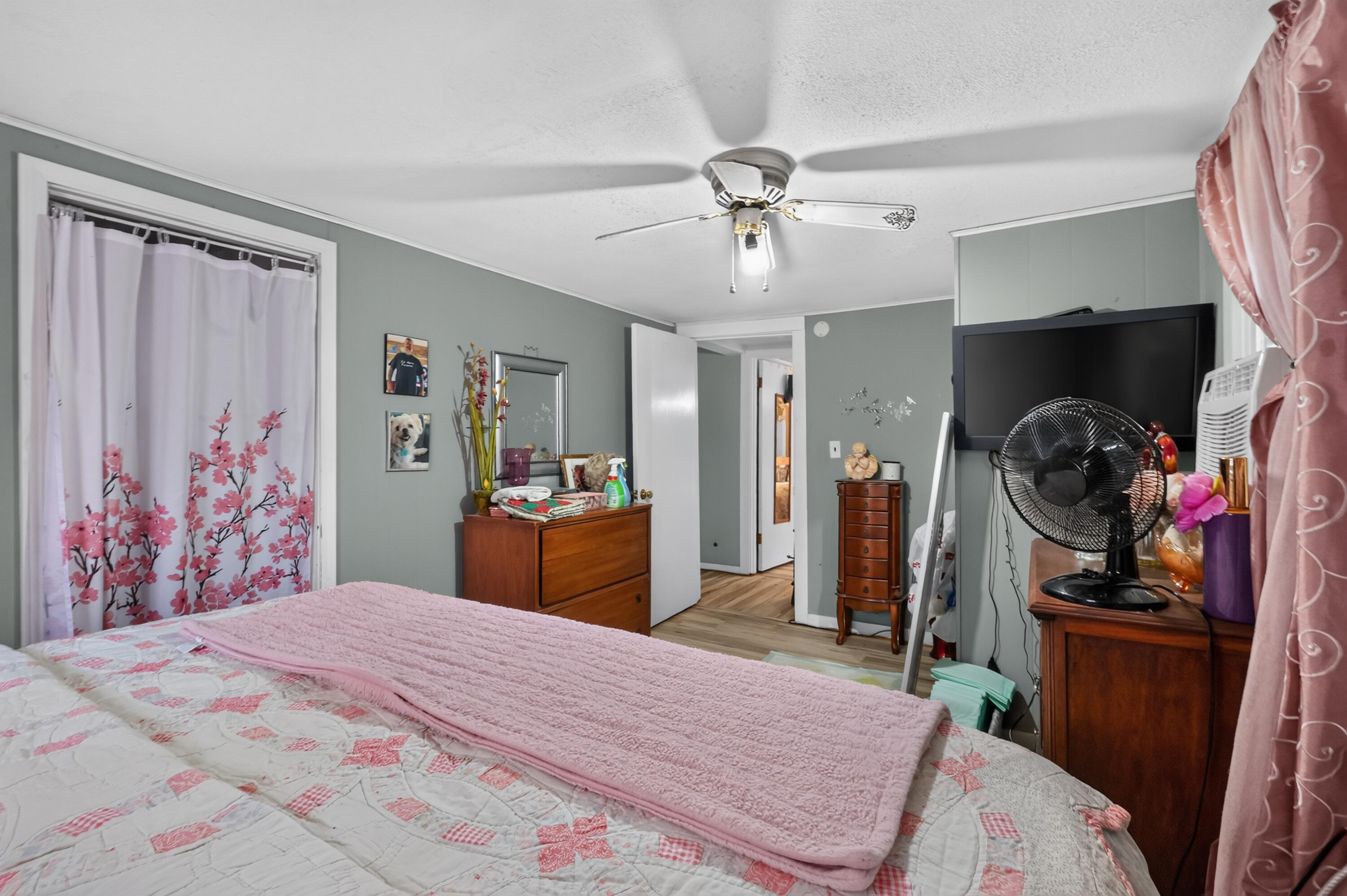 12736 Peonia Road Property Photo 24