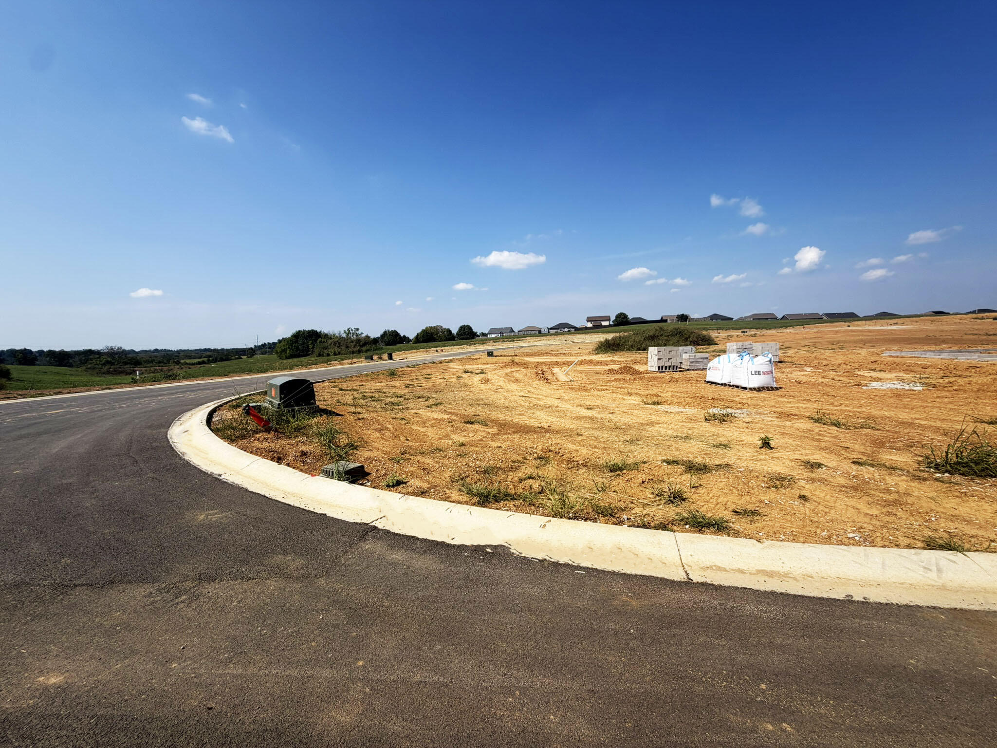 460 Lands End Drive Property Photo 2