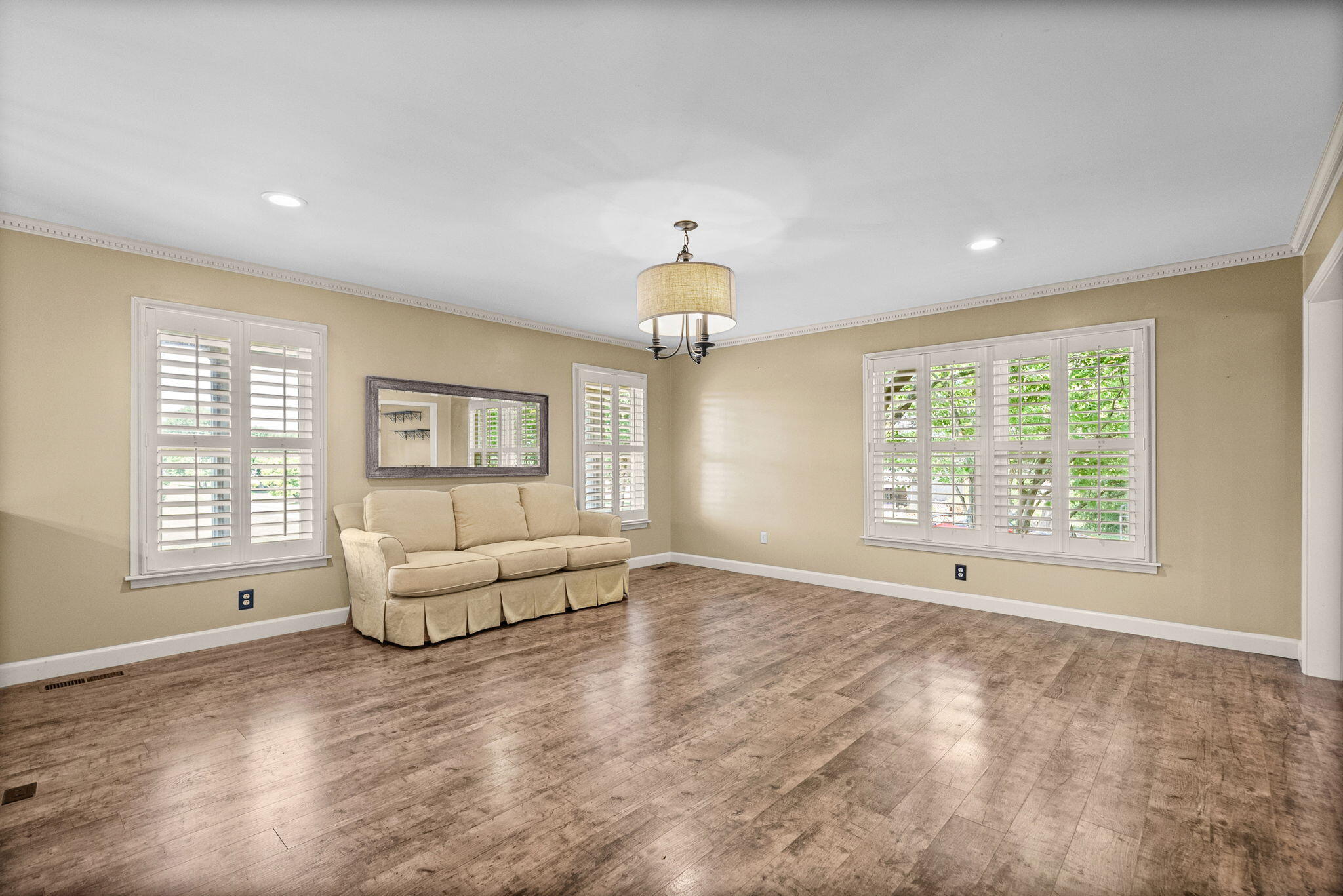 5902 Lafayette Road Property Photo 15