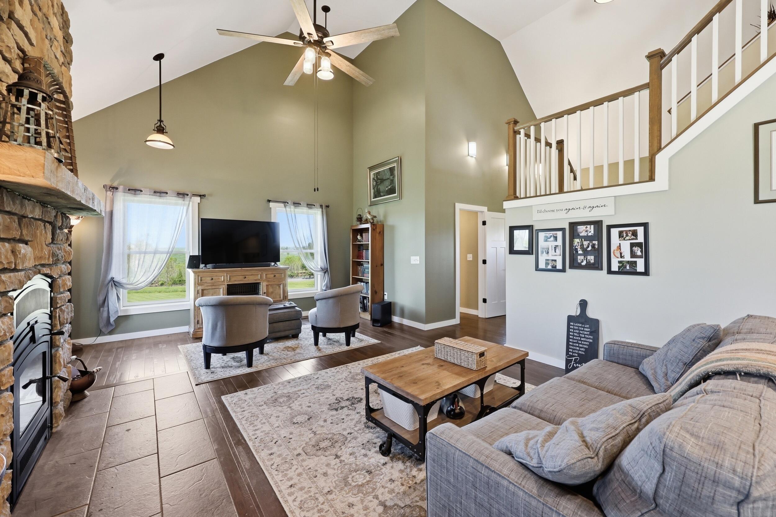 100 Collins Risk Road Property Photo 24
