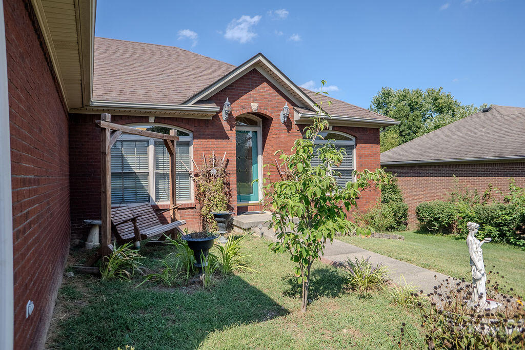 1113 Southern Hills Drive Property Photo 3