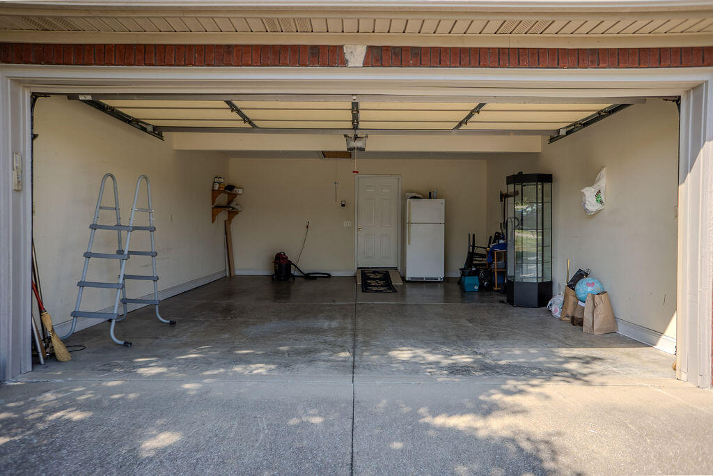 1113 Southern Hills Drive Property Photo 5