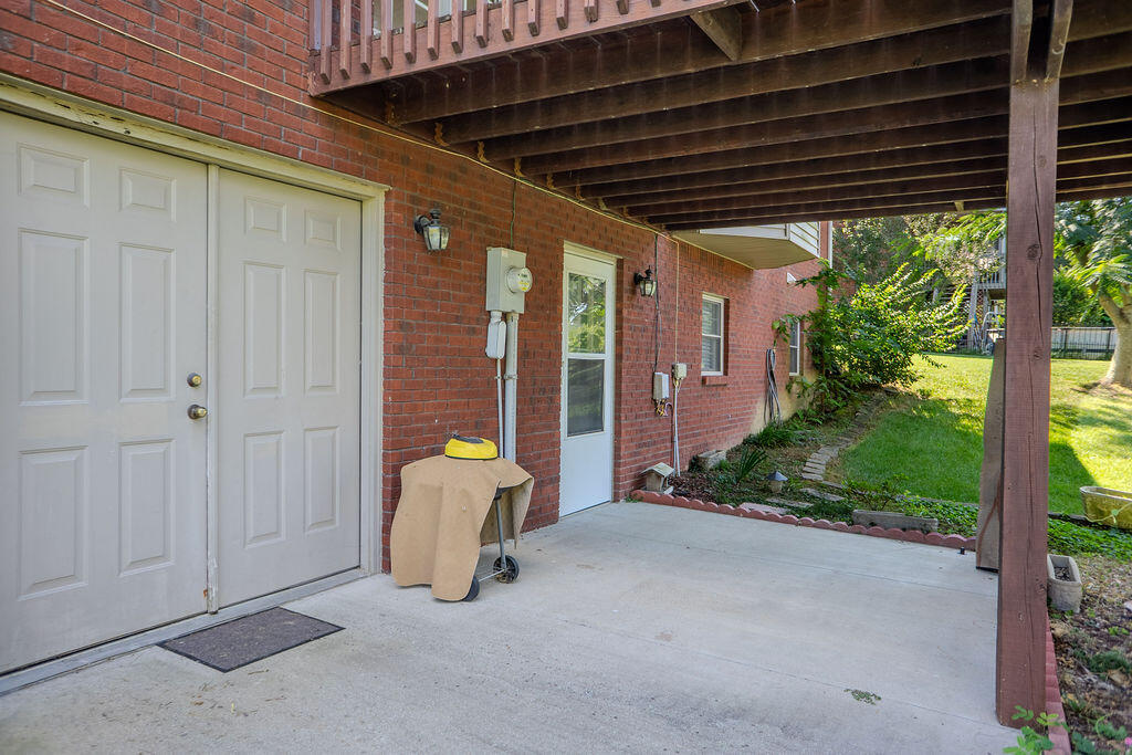 1113 Southern Hills Drive Property Photo 8