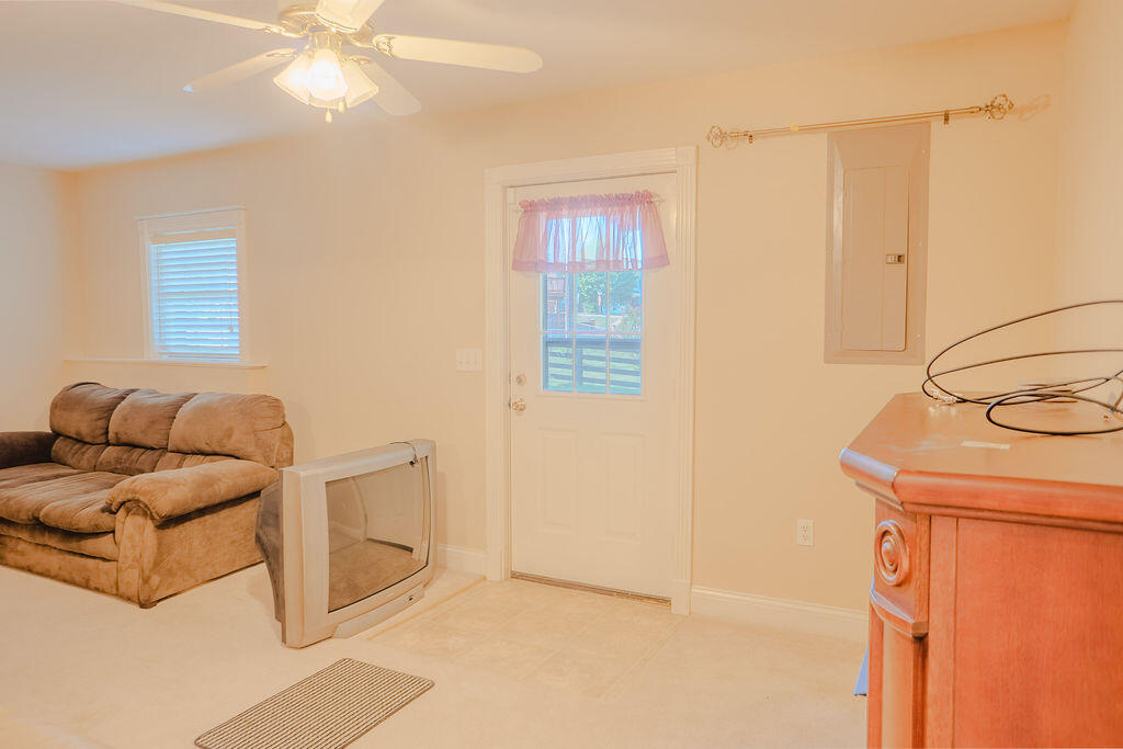 1113 Southern Hills Drive Property Photo 35