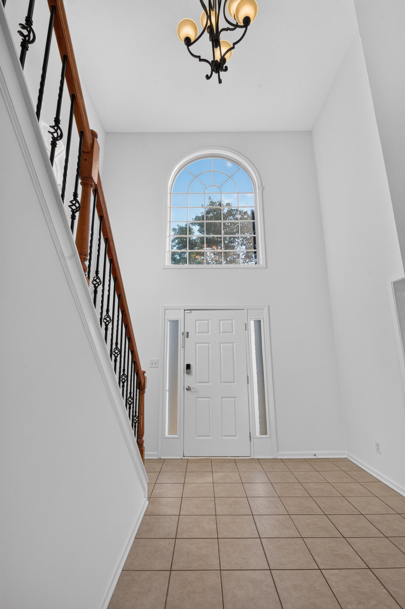 1109 Aldridge Way Property Photo 4