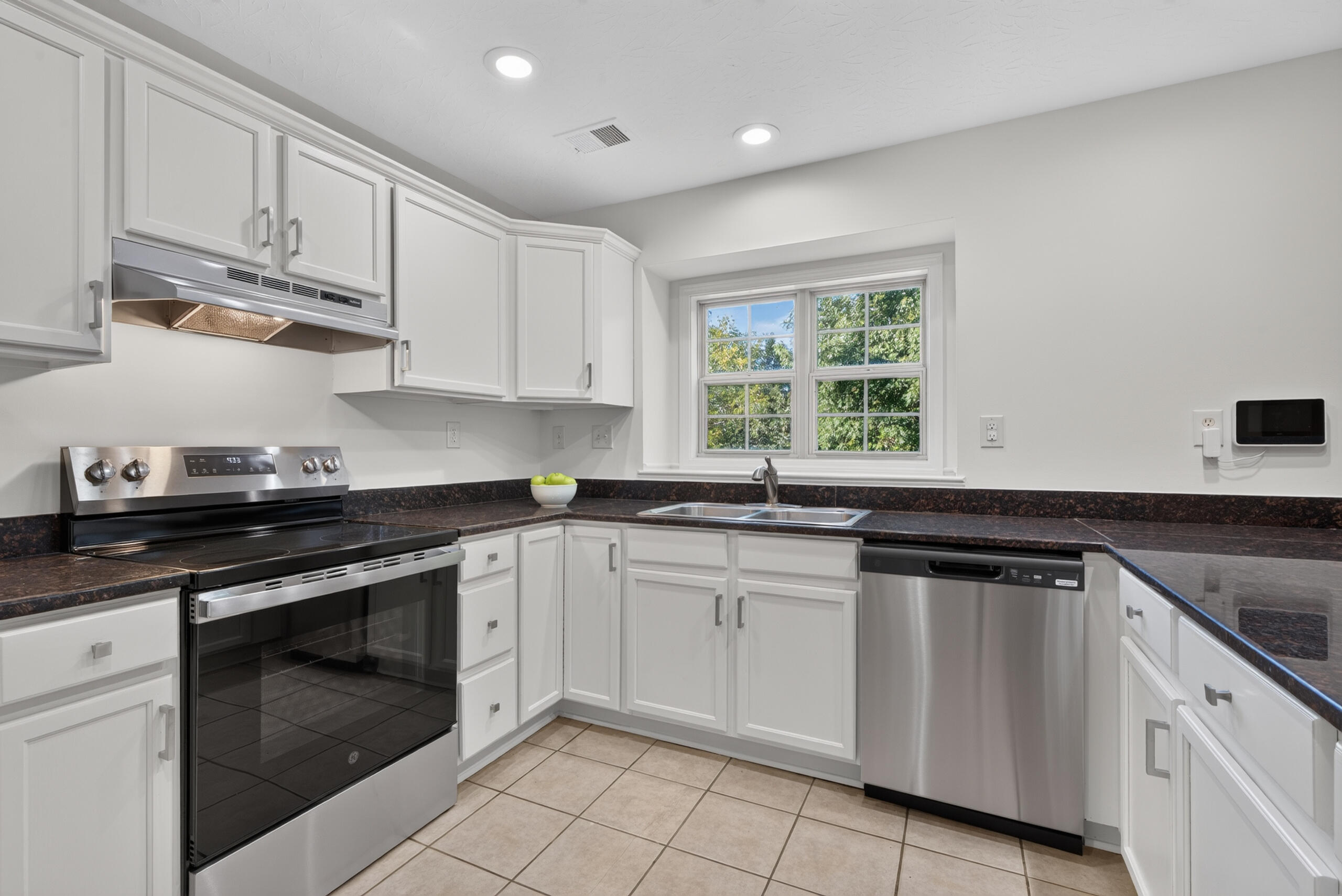 1109 Aldridge Way Property Photo 11