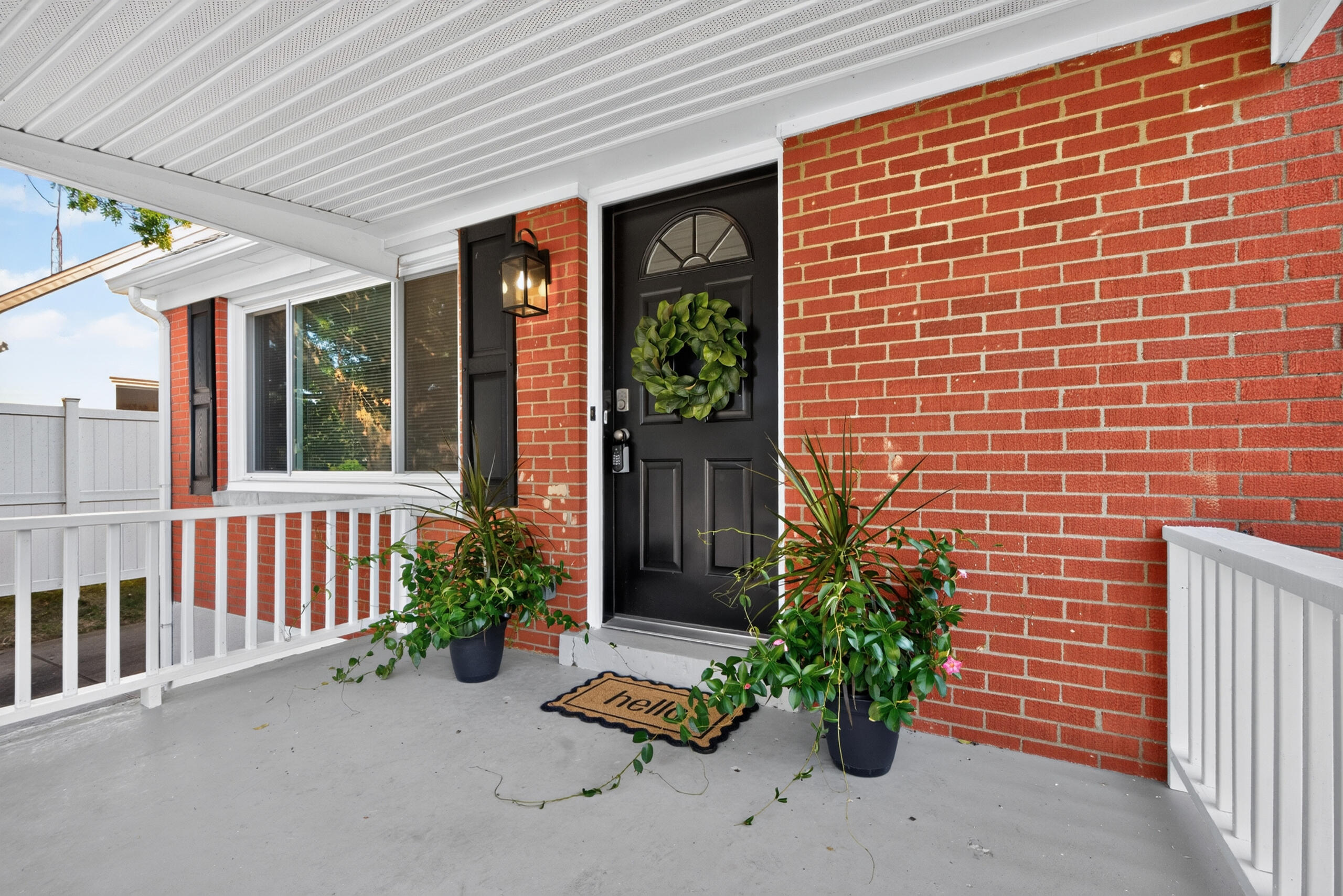 625 St Anthony Drive Property Photo 4