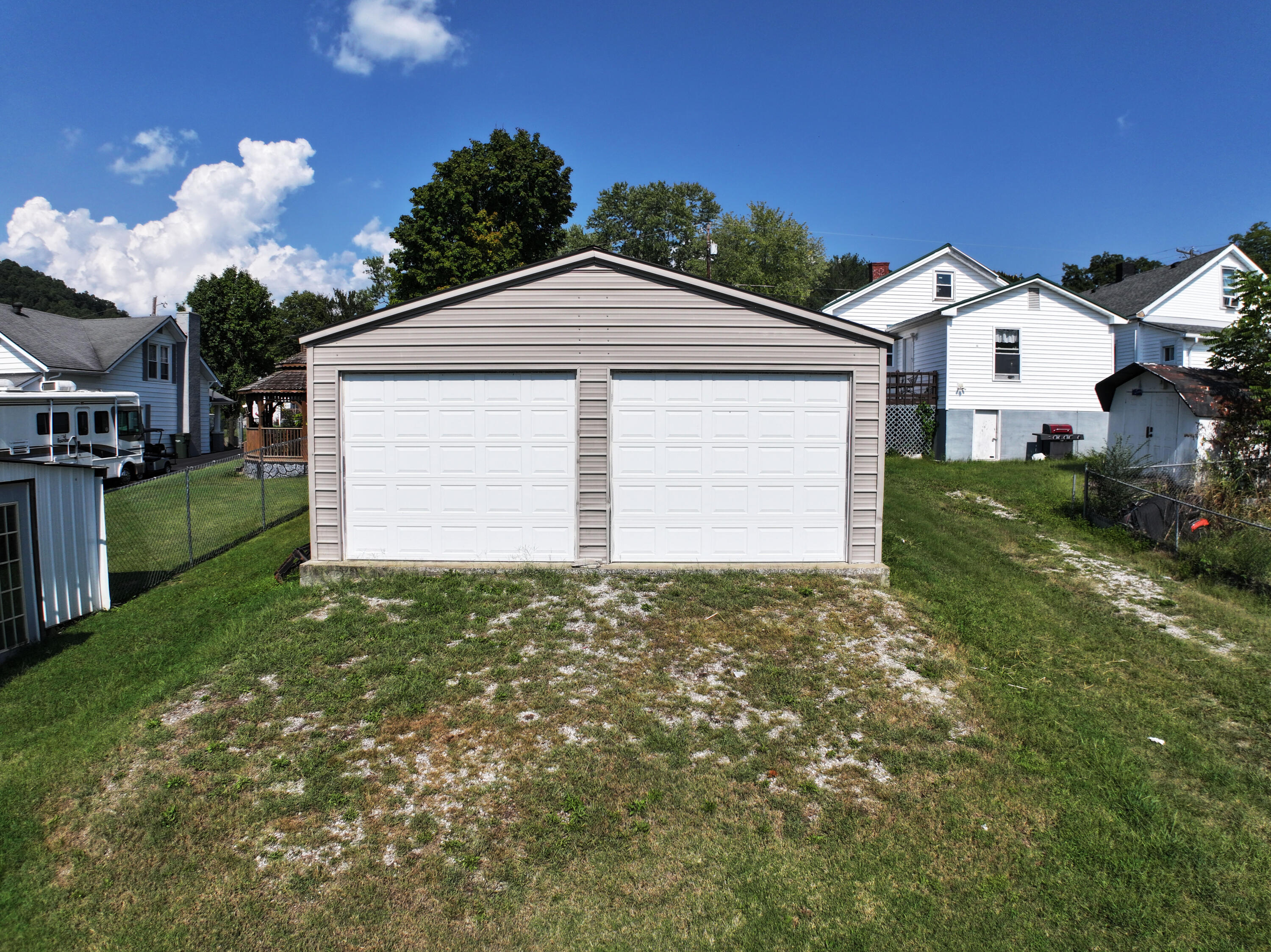 628 Cantrill Street Property Photo 2